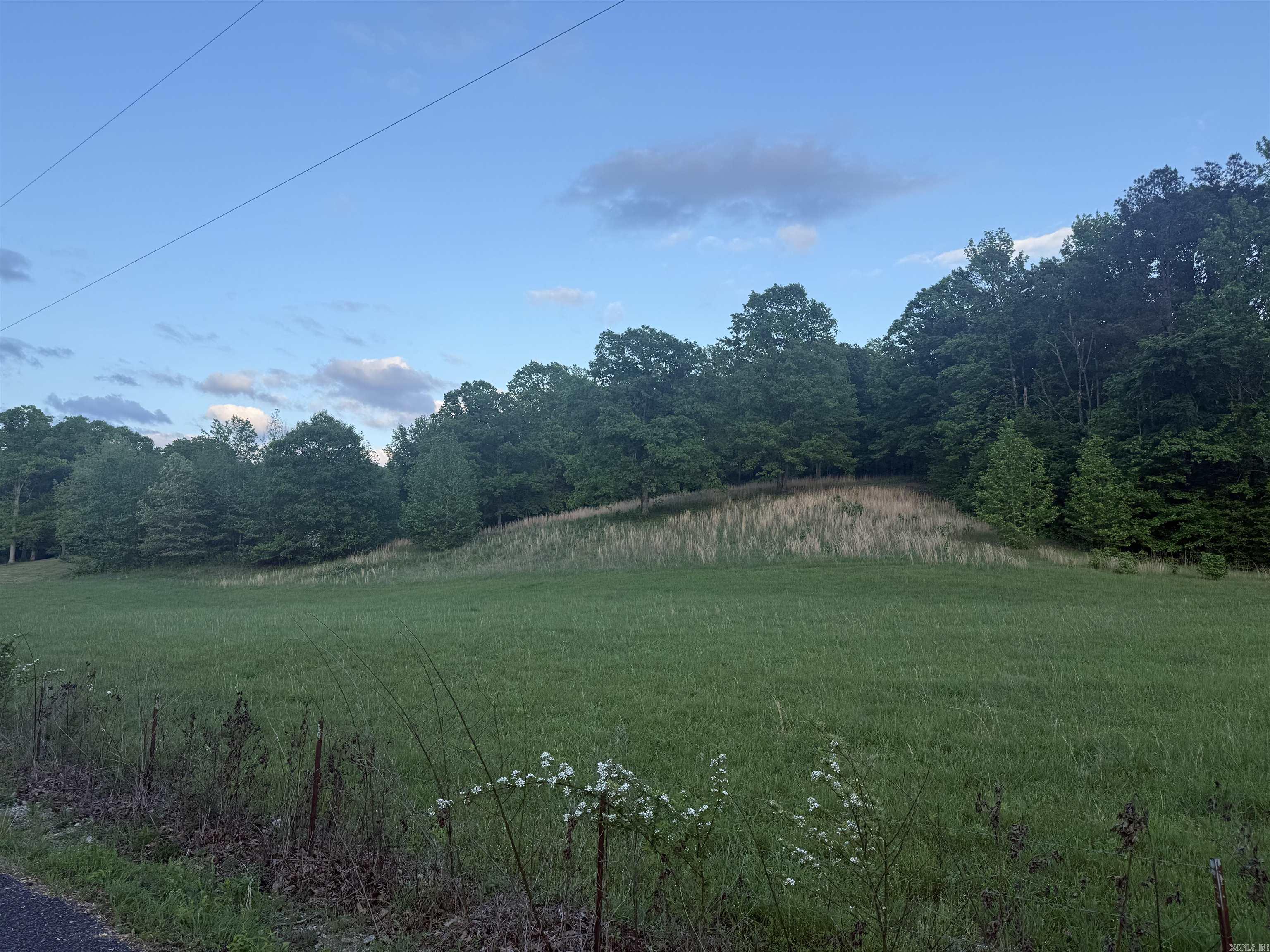 LONSDALE, TOWN OF - Residential