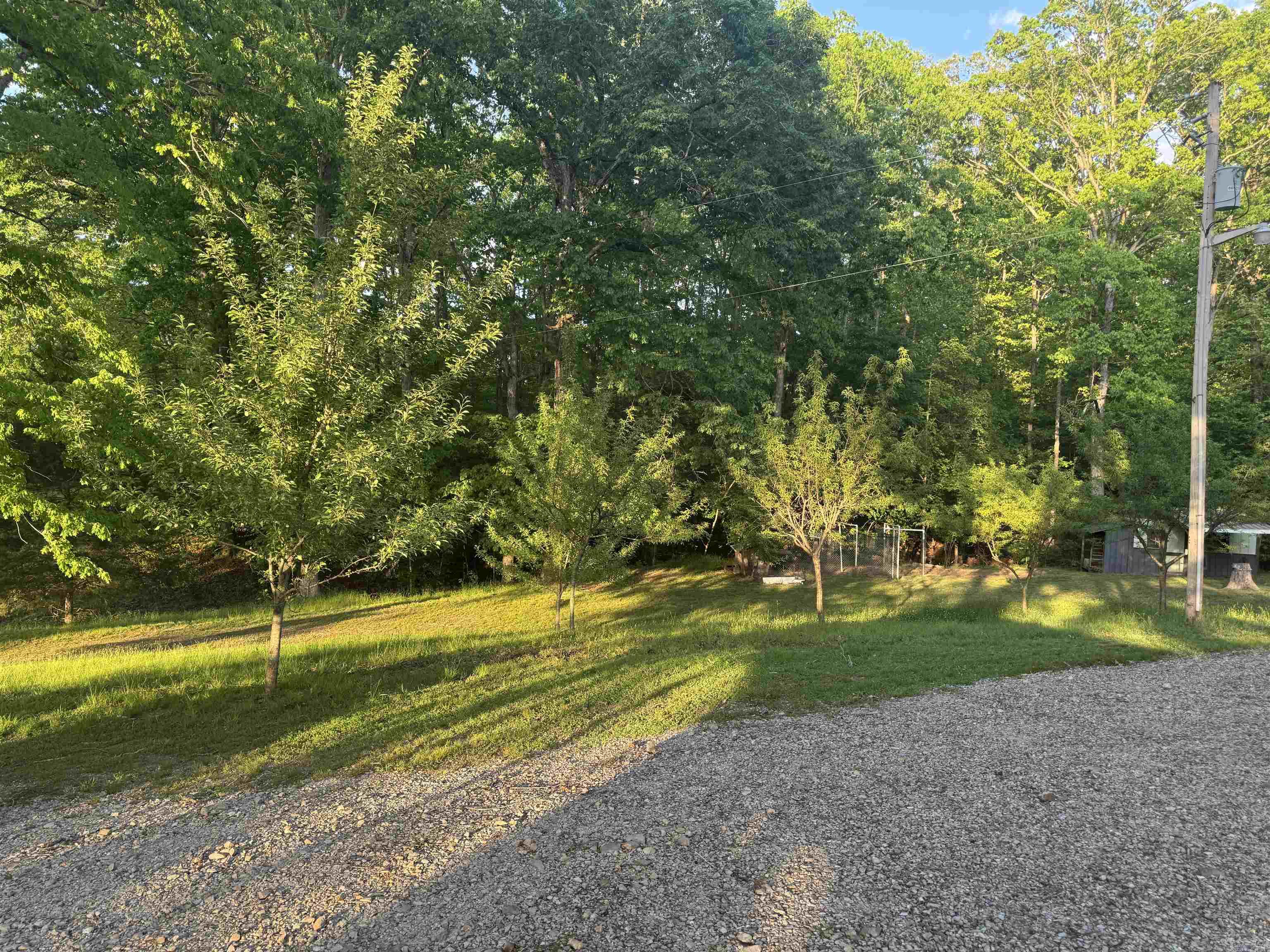 LONSDALE, TOWN OF - Residential