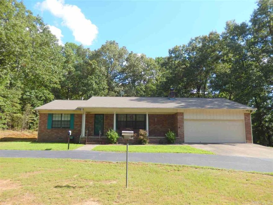 Come see this nice home that sits on 2.50 acres. You can have your morning coffee and watch the deer on your covered back porch. The large family room has a fireplace. The kitchen has a lot of counter space and many cabinets. The master bed room is huge. This one sits on a great county setting but you can be in the city in just minutes.