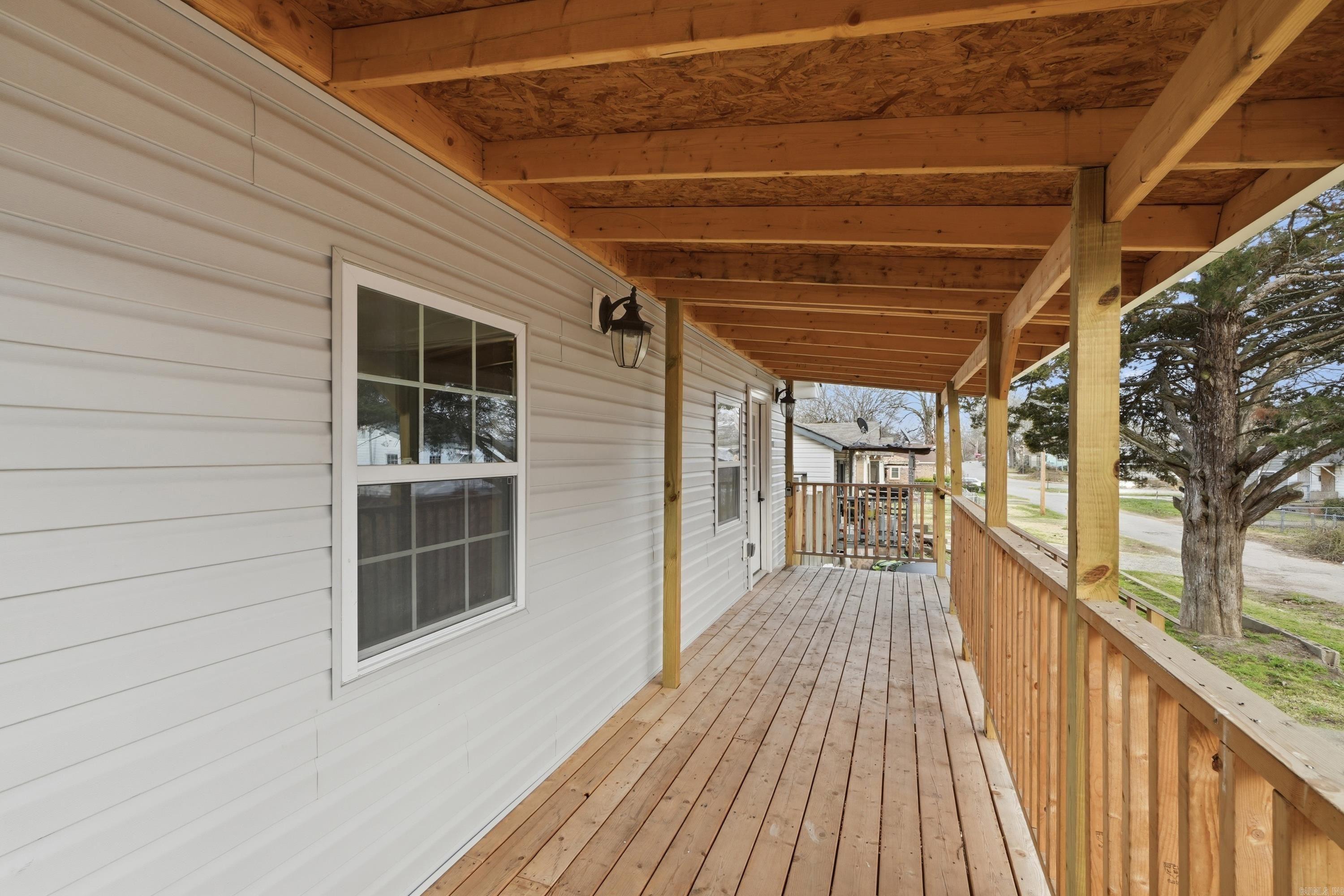 KAHN & HOLDERS ADDN - Residential