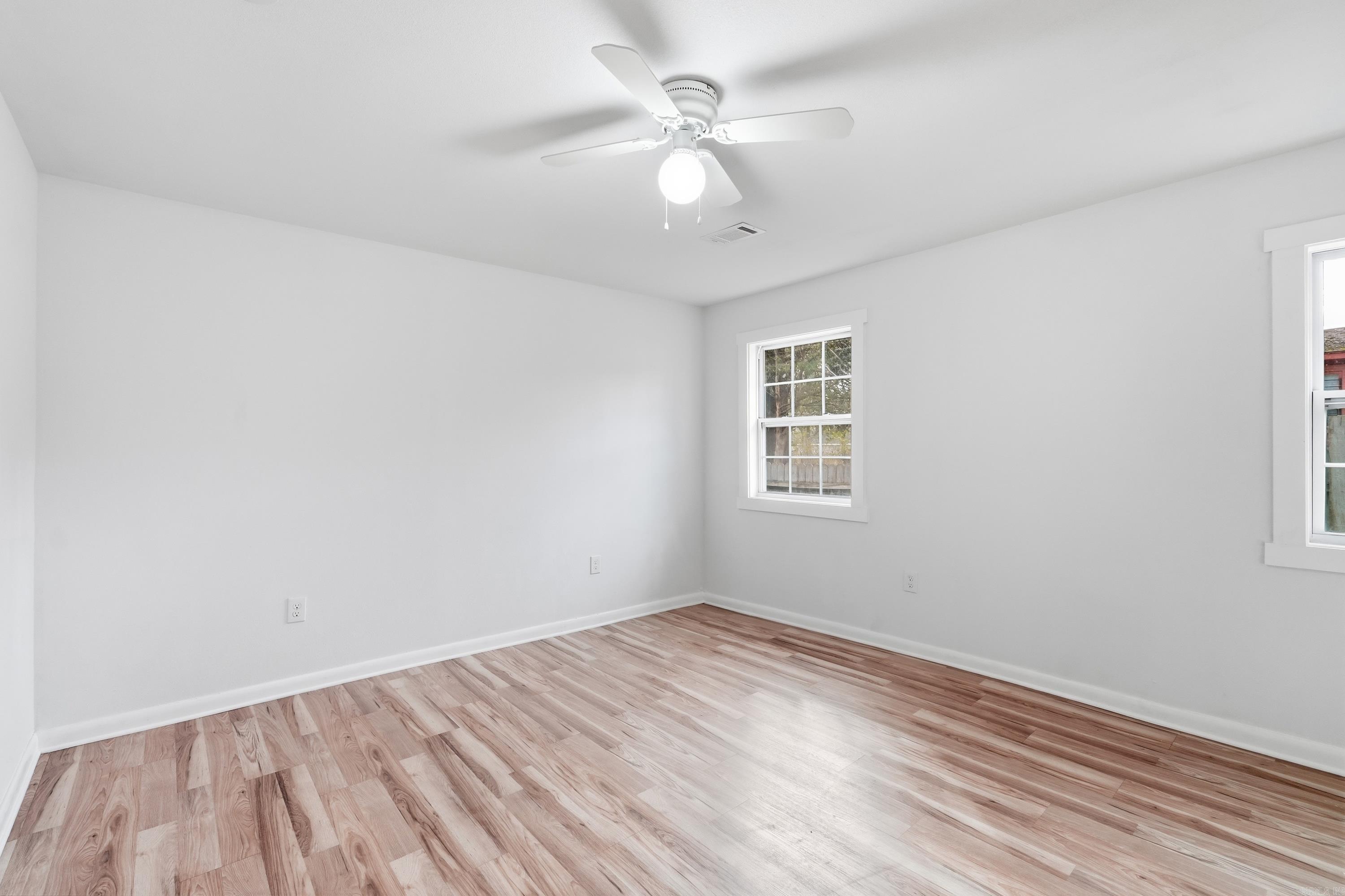 KAHN & HOLDERS ADDN - Residential