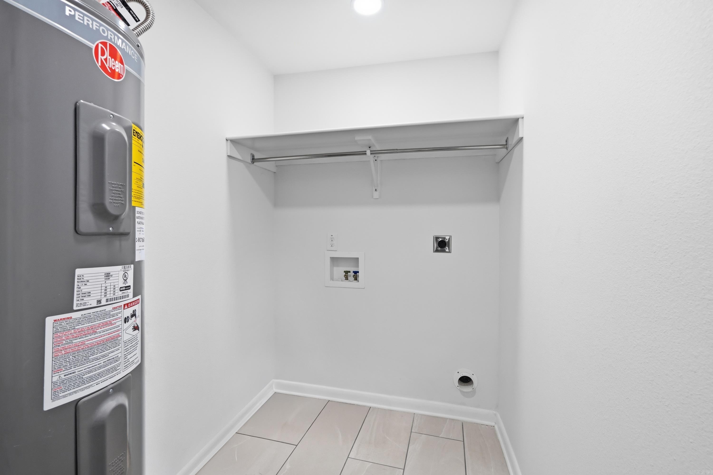 KAHN & HOLDERS ADDN - Residential