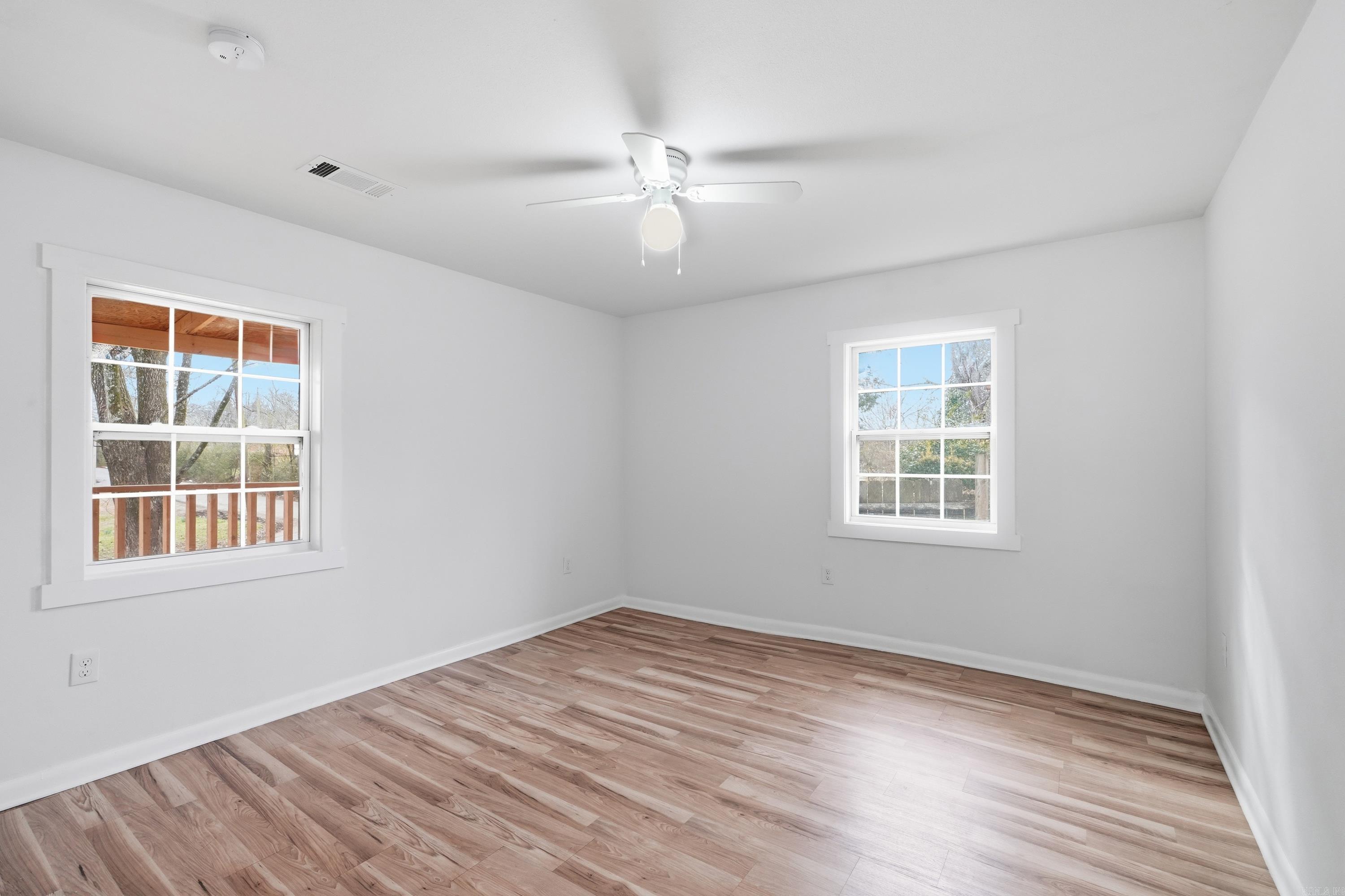 KAHN & HOLDERS ADDN - Residential