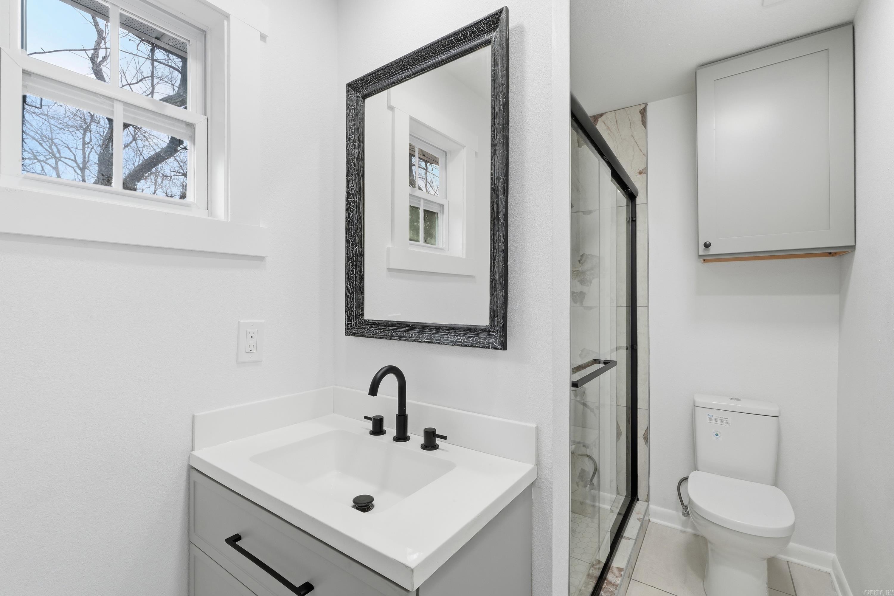 KAHN & HOLDERS ADDN - Residential