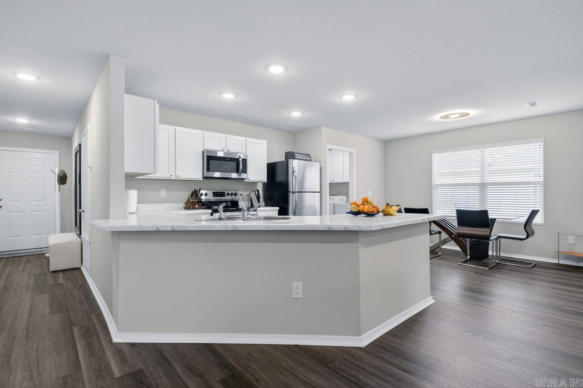 AUBURN HILLS - Residential