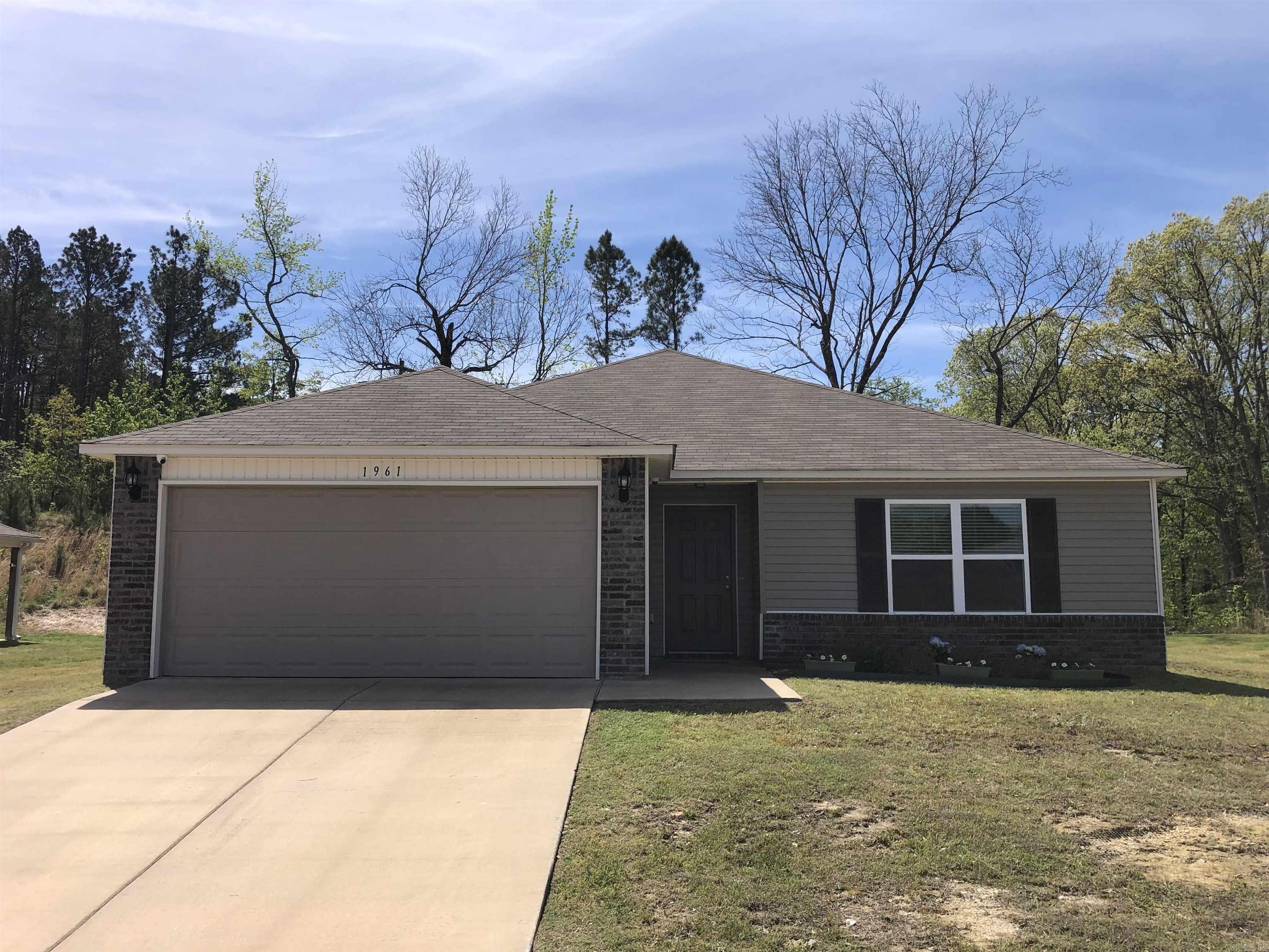 AUBURN HILLS - Residential