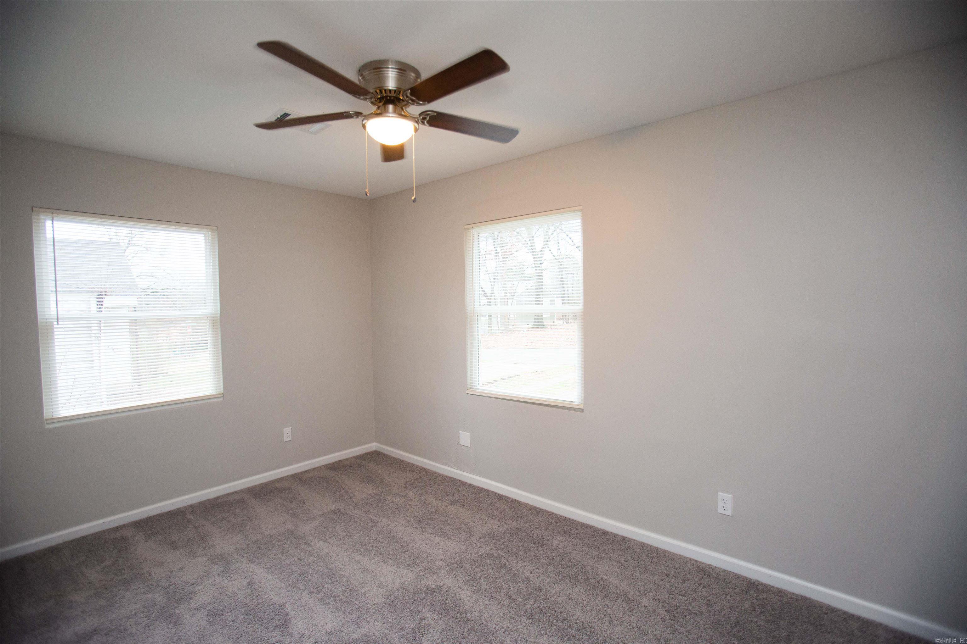 KINSWORTHY & HENDERSON - Residential