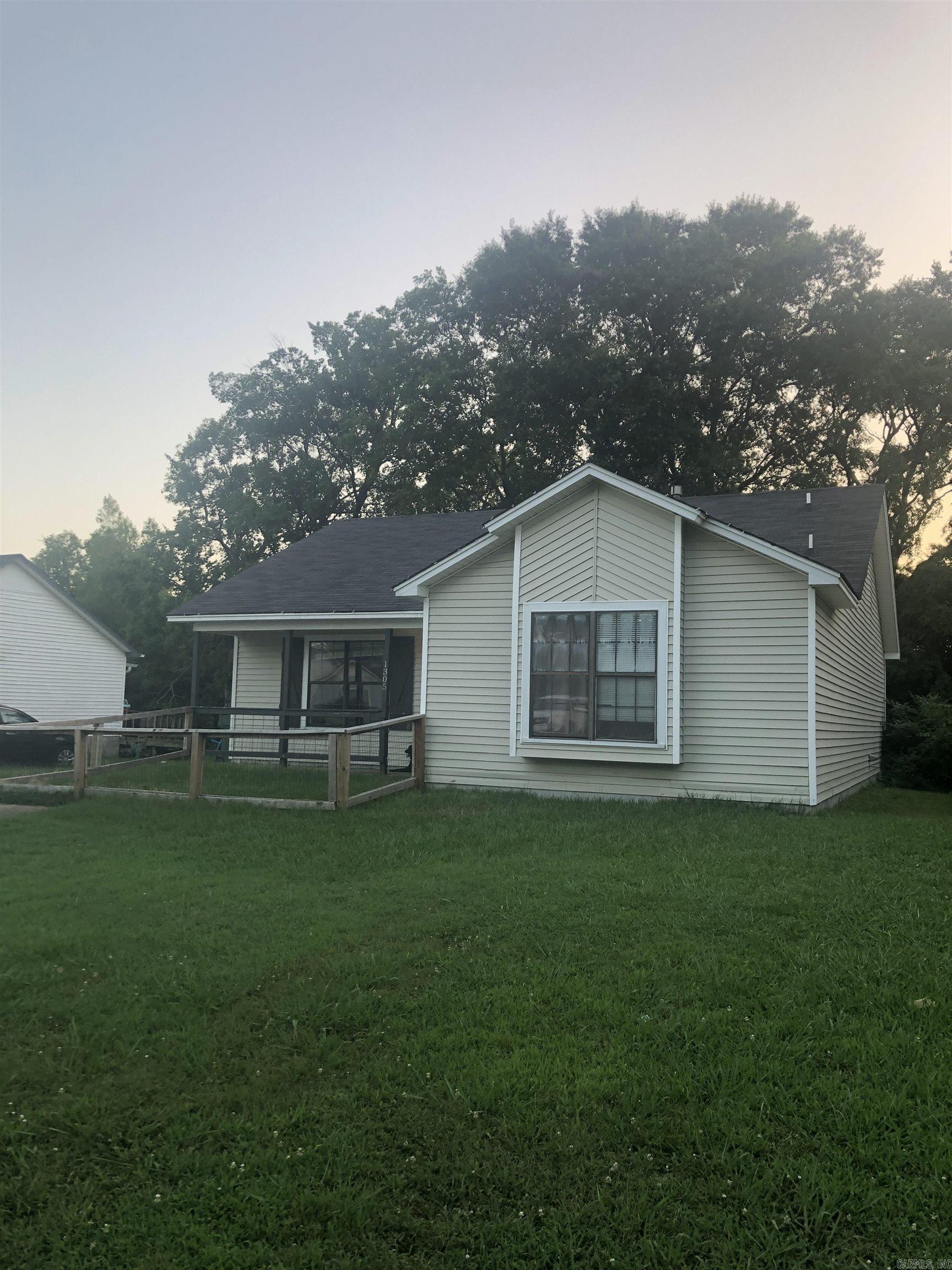 Great home with quick and easy access to I-40 and all shopping and all Conway amenities. This charming home is a 3 bedroom 1.5 baths, with a wooden deck. New water heater. Home is move in ready. Motivated seller.