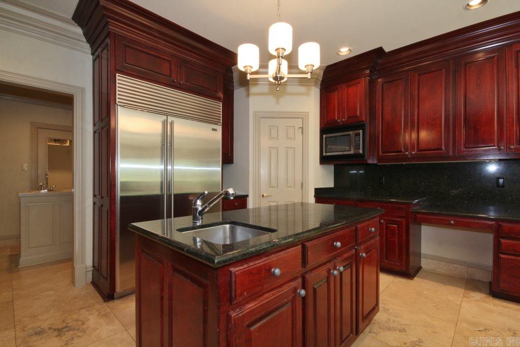 CHENAL DOWNS - Residential