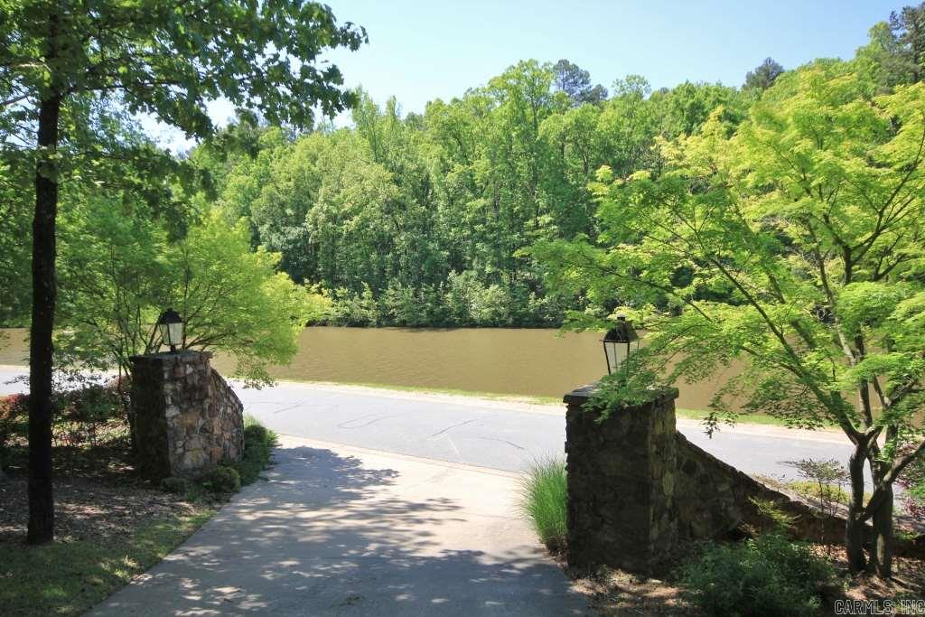 CHENAL DOWNS - Residential