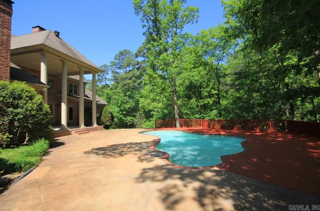 CHENAL DOWNS - Residential