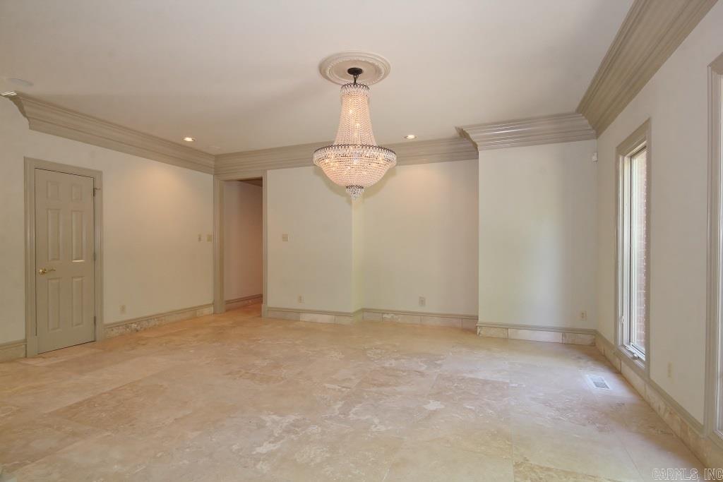 CHENAL DOWNS - Residential
