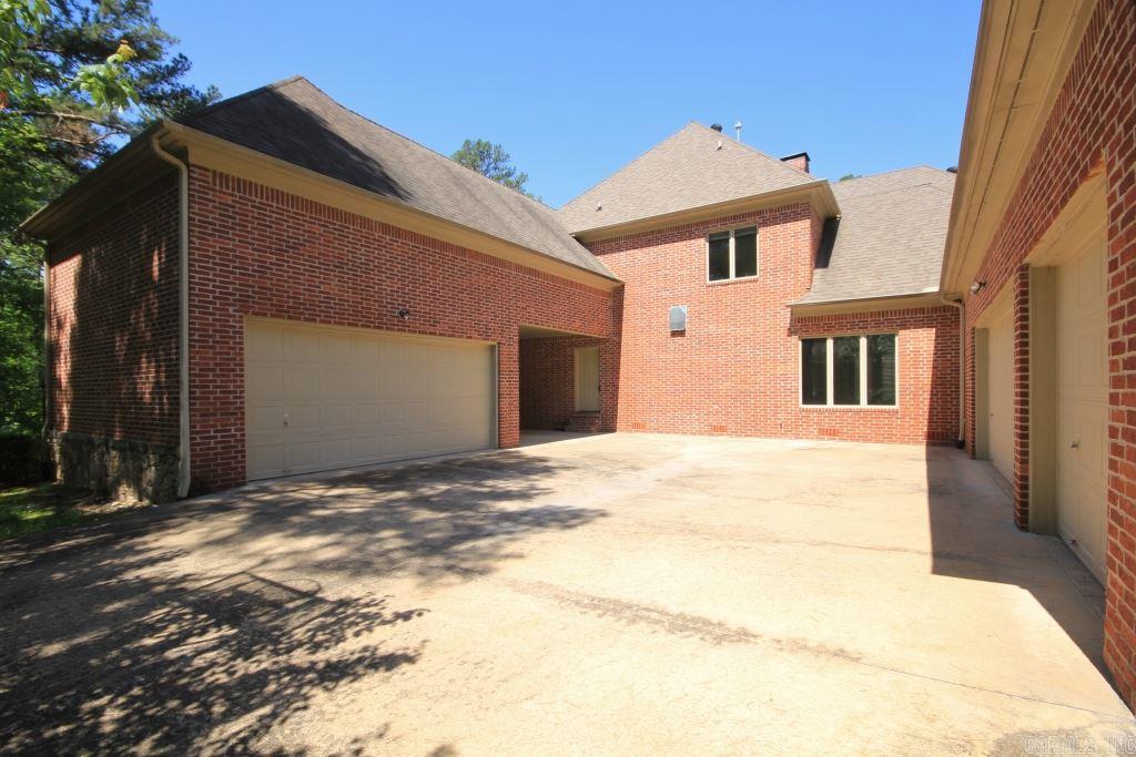 CHENAL DOWNS - Residential