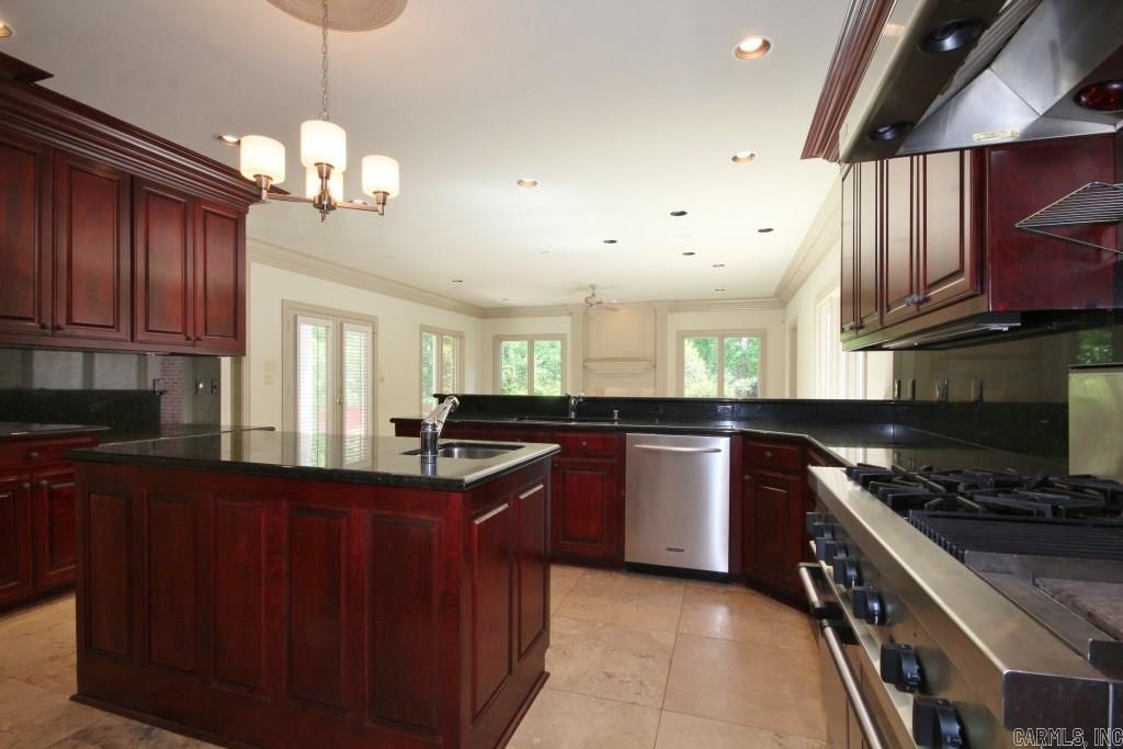 CHENAL DOWNS - Residential