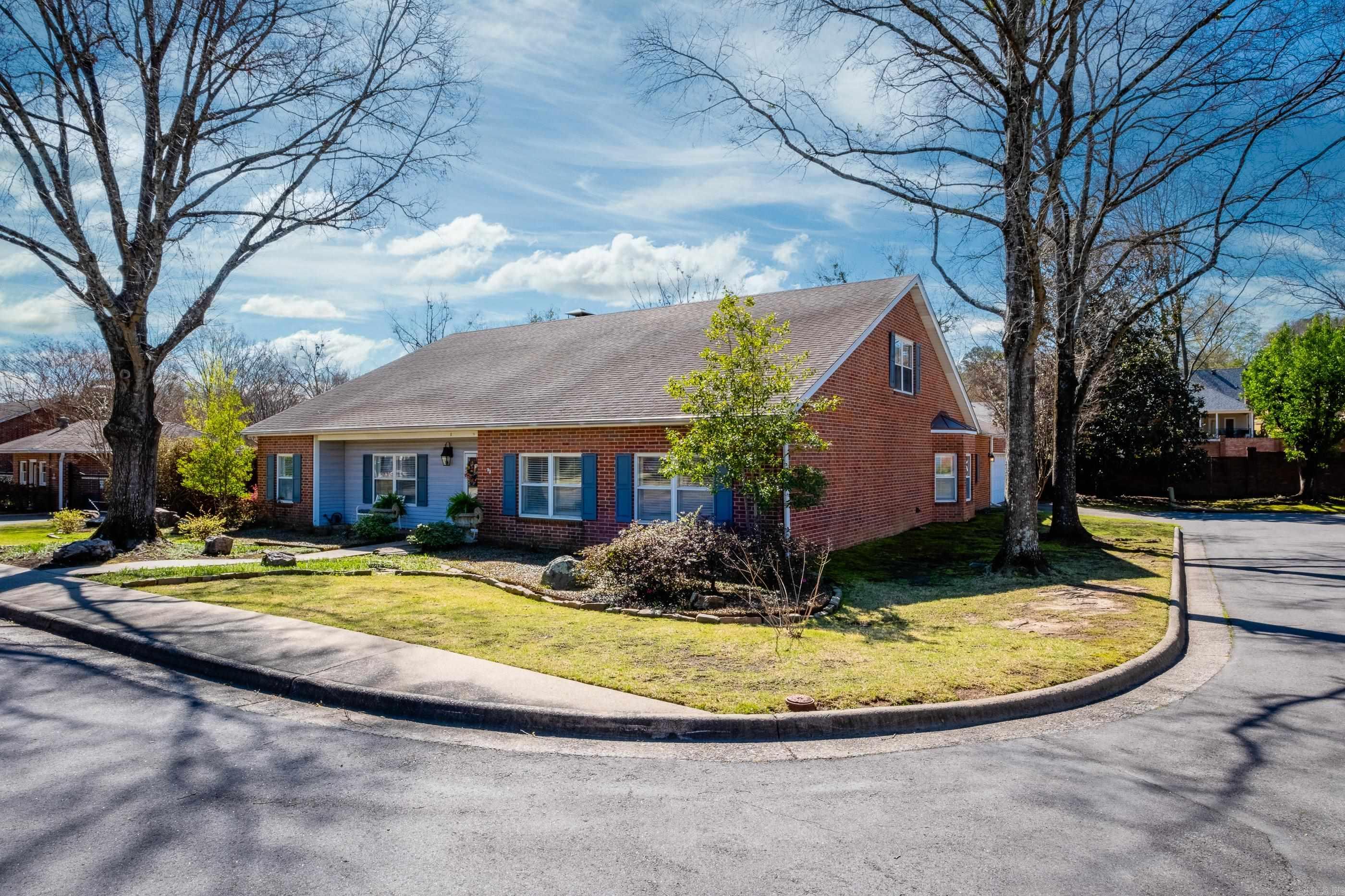 COUNTRYWOOD HPR - Residential