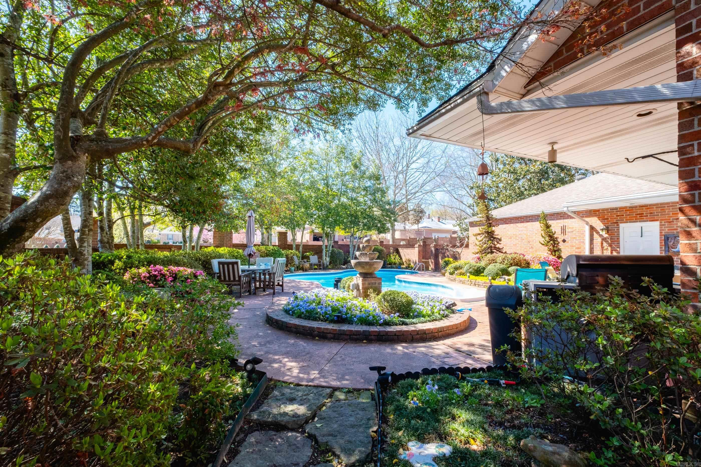 COUNTRYWOOD HPR - Residential