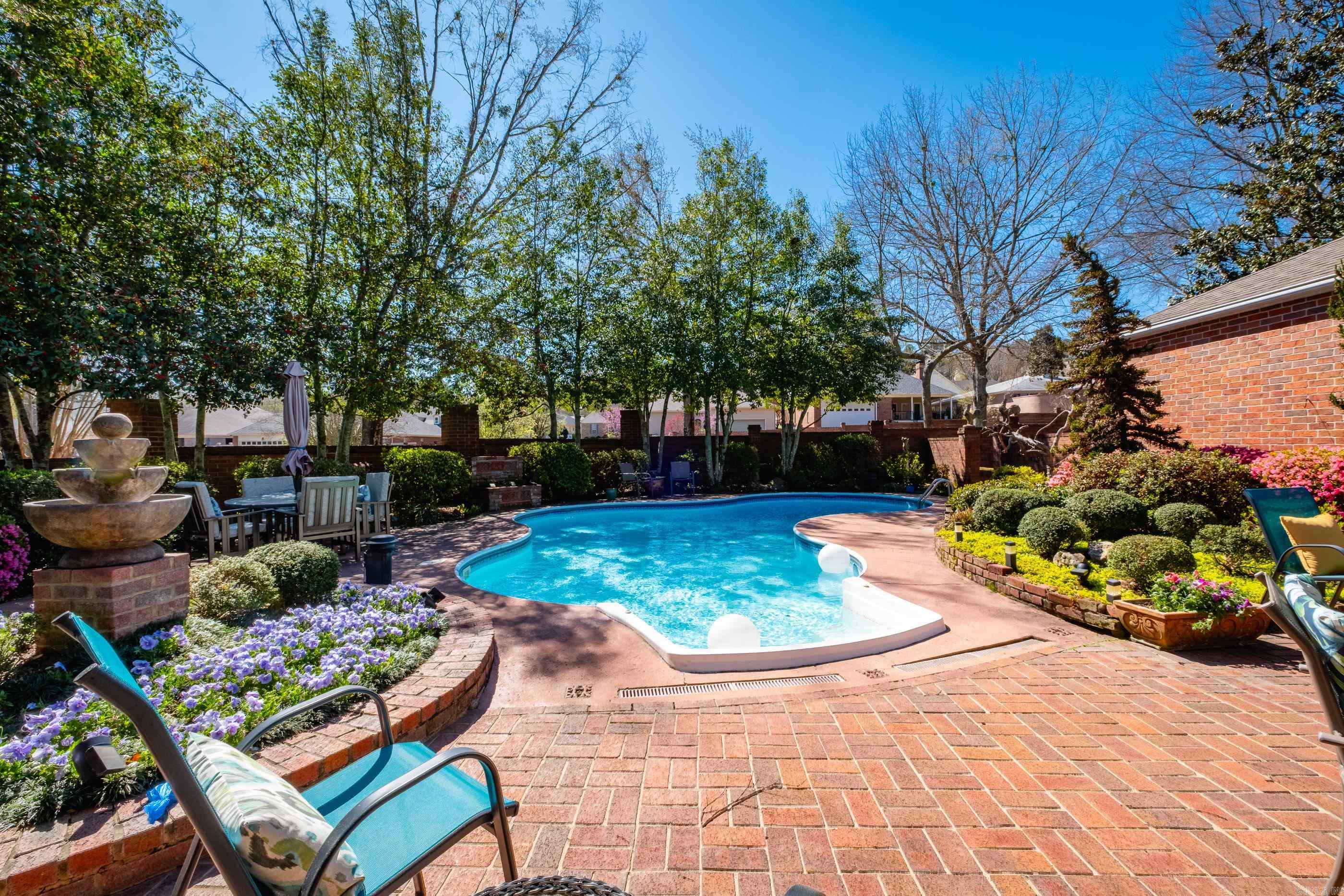 COUNTRYWOOD HPR - Residential