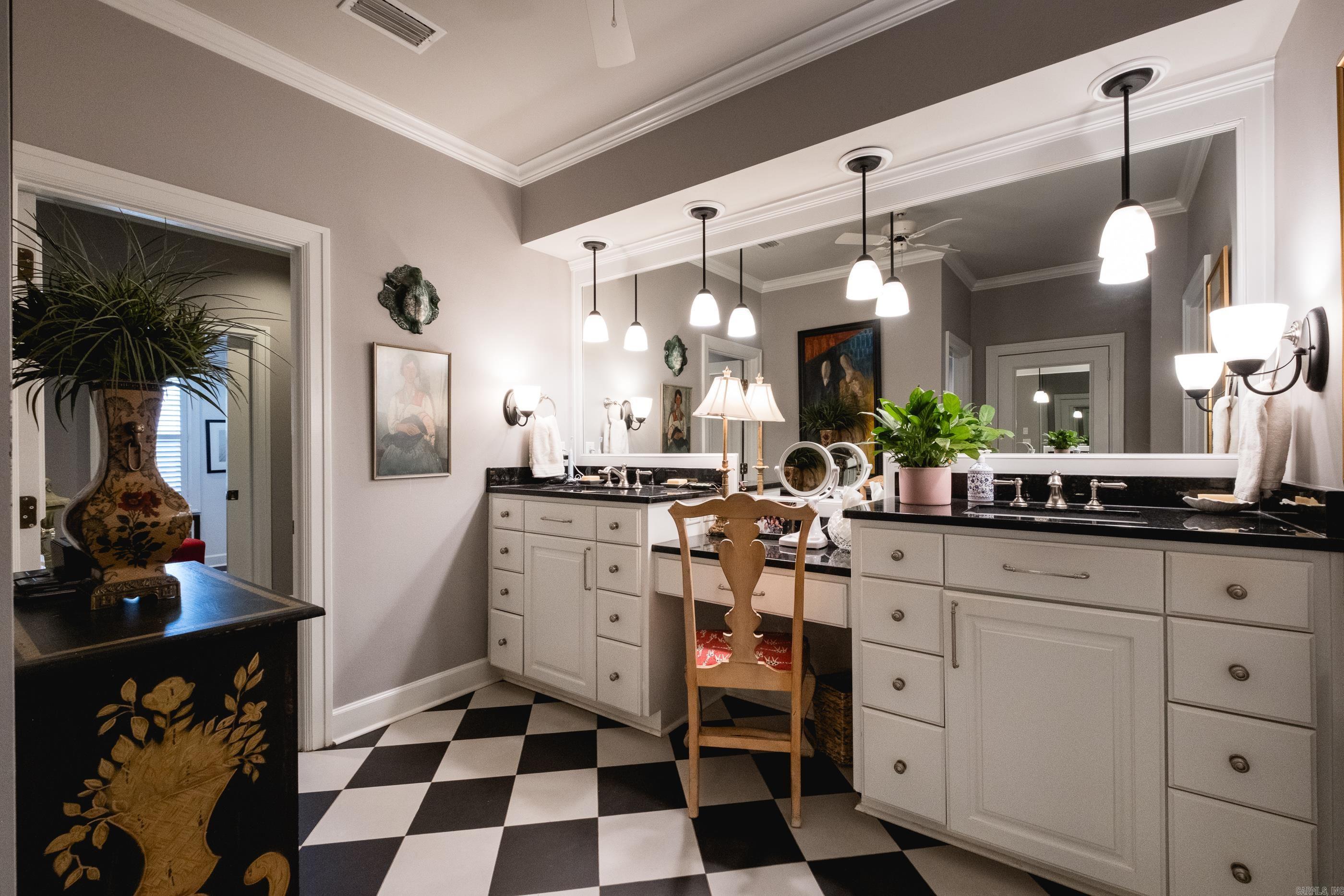 COUNTRYWOOD HPR - Residential