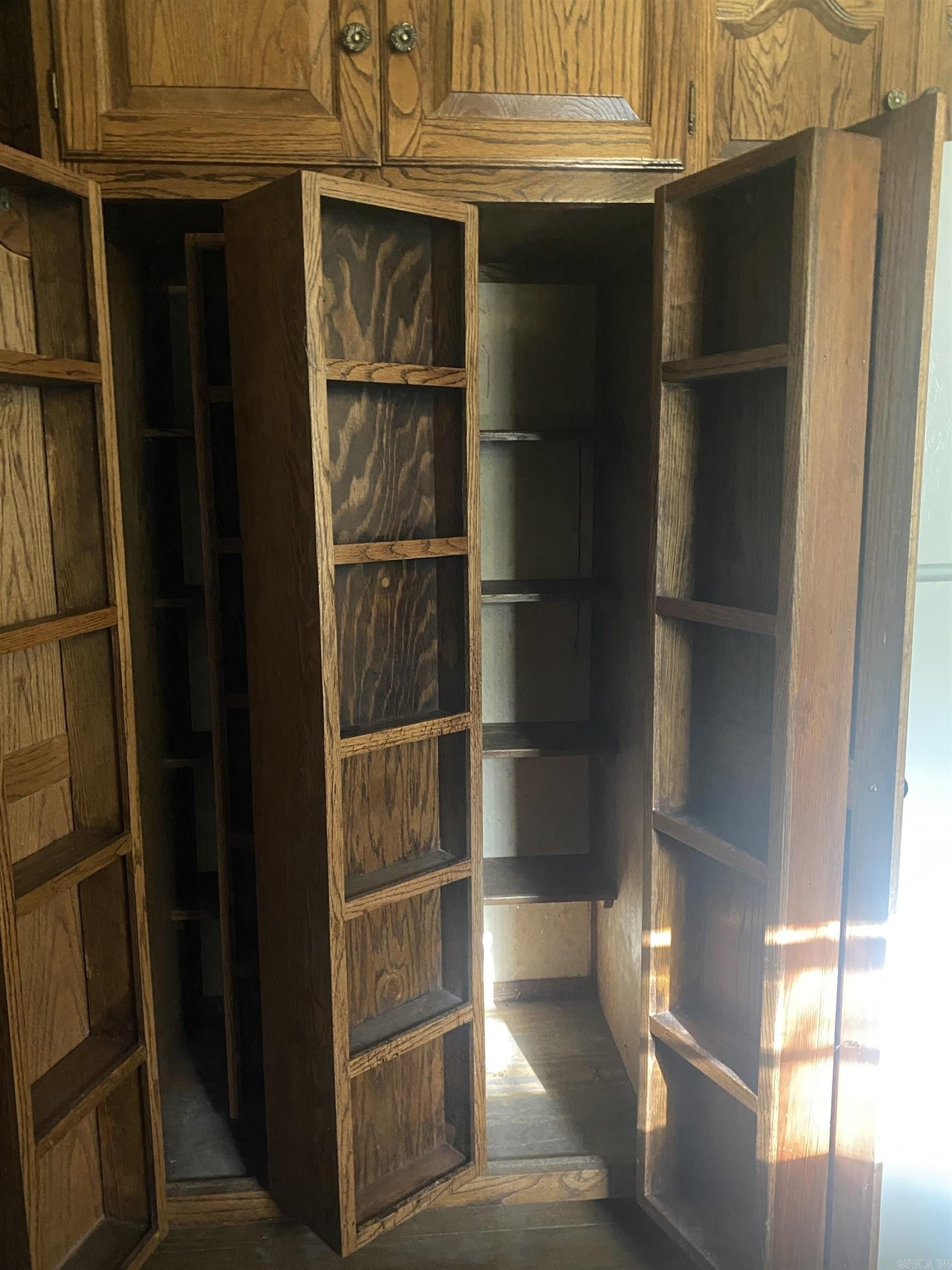 BARROW JOHN - Residential