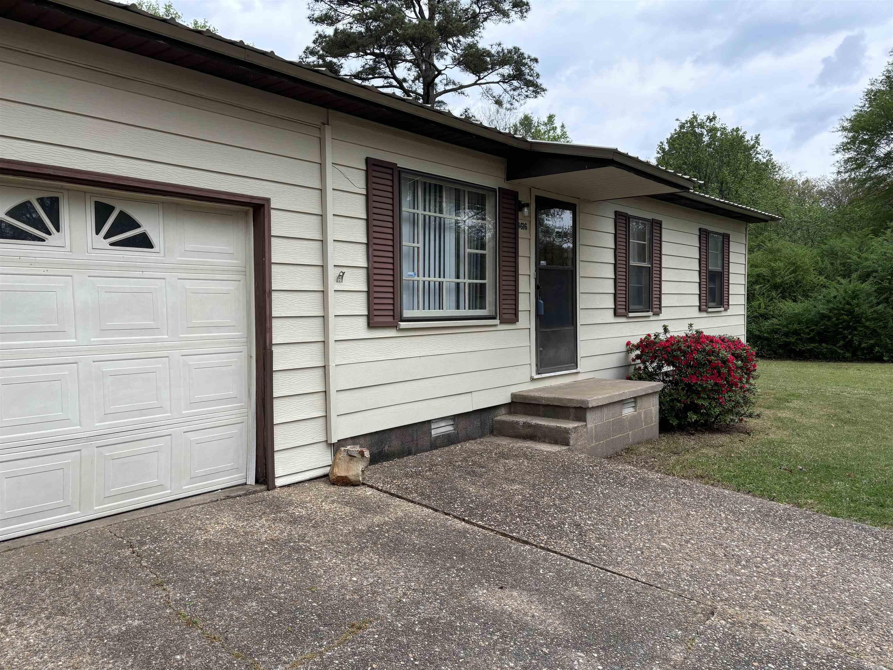 BARROW JOHN - Residential