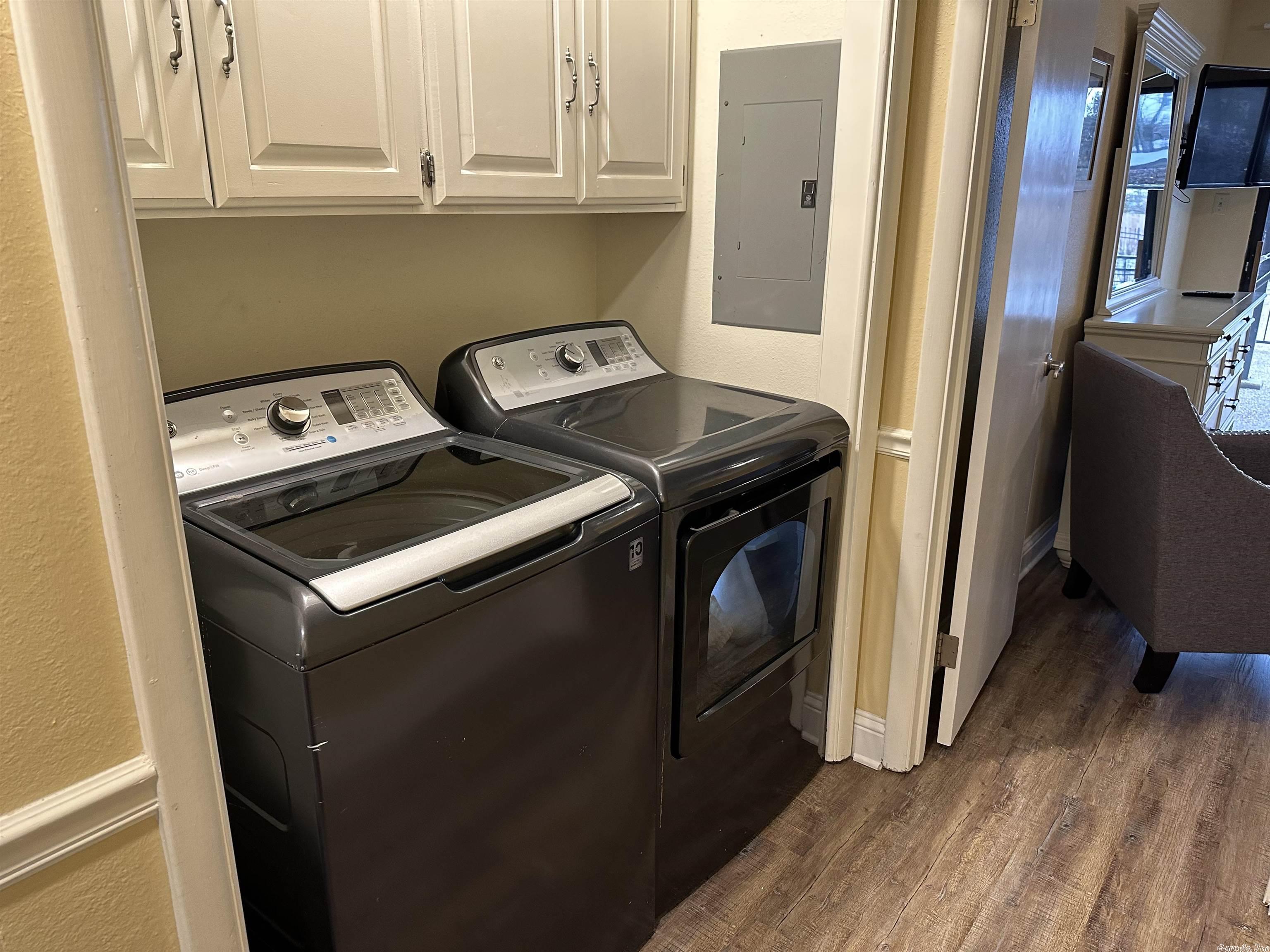 EMERALD ISLE HPR - Residential Lease