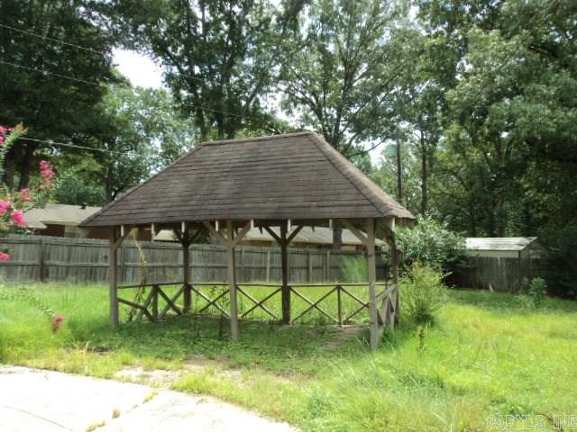 ARBOR OAKS - Residential