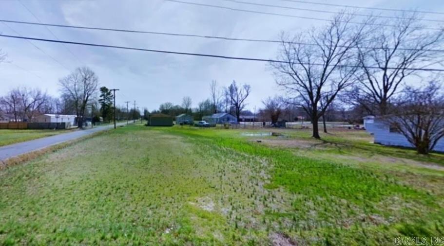 This .14 (+/-) acre lot is ready for you to build your new home or place a manufactured home in Pine Bluff, Arkansas. It is close to Lake Seracen where you can enjoy some fishing and also local amenities. The property conveys a Limited Warranty Deed. No owner financing available.