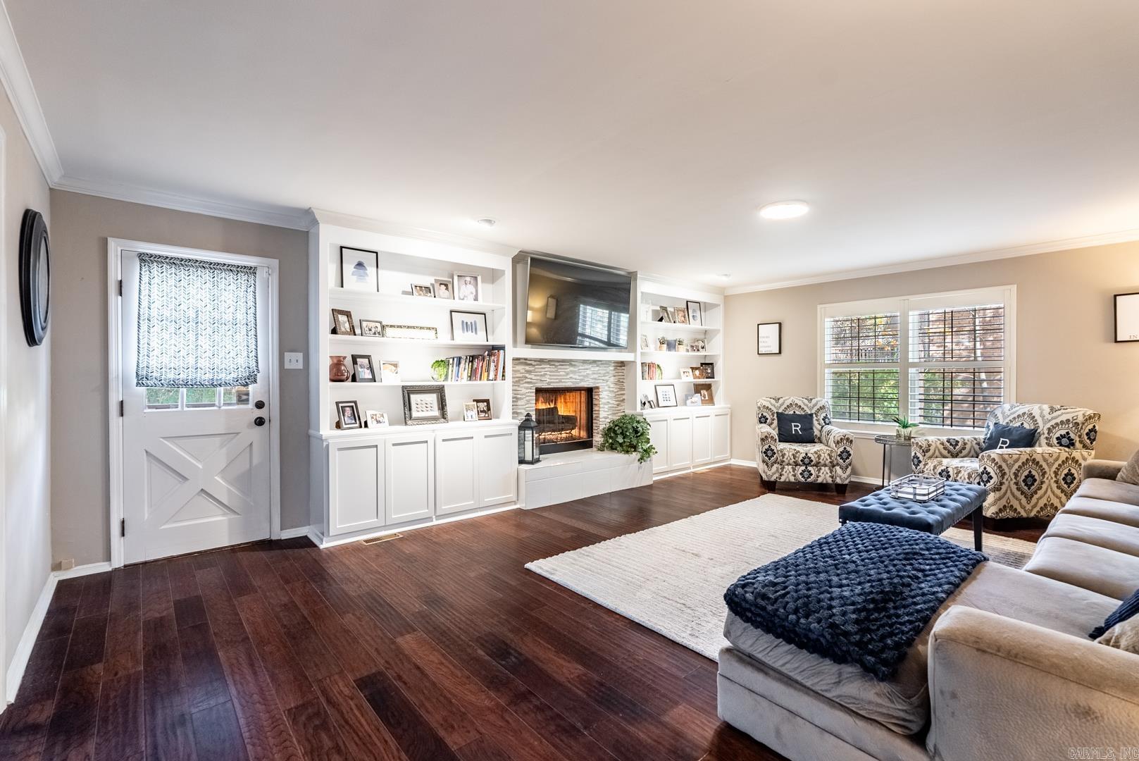 PEBBLE BEACH PARK - Residential