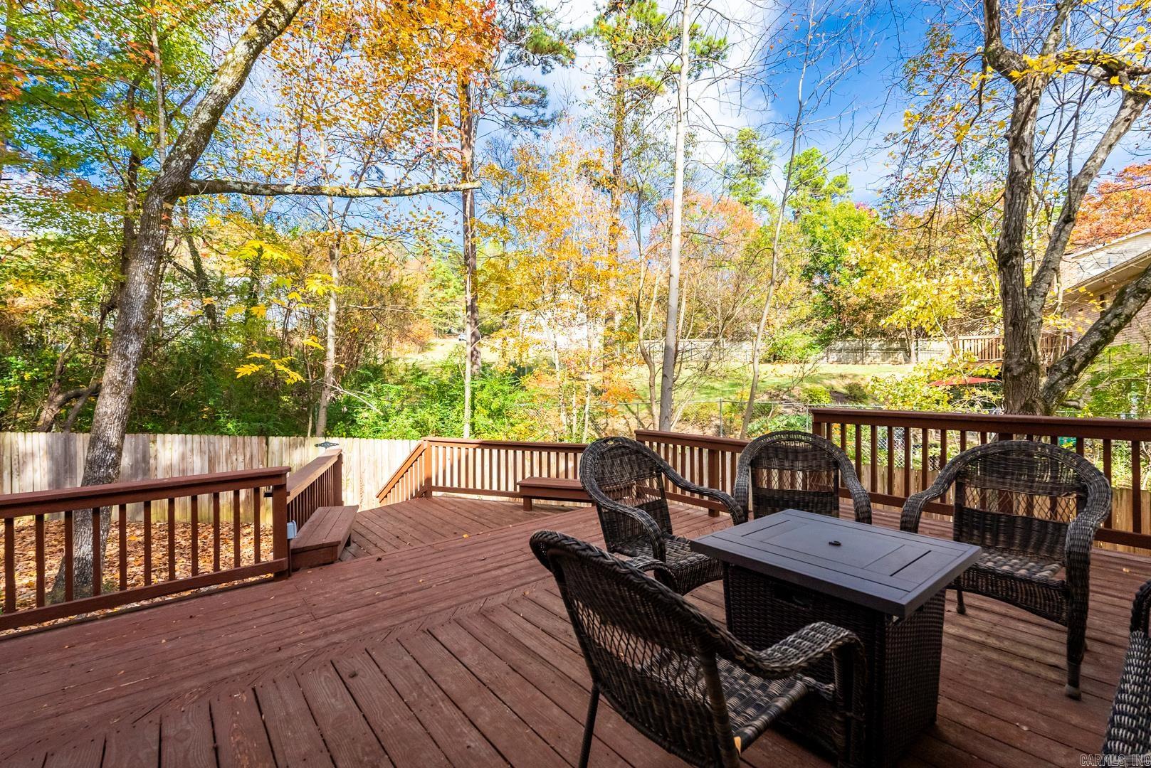 PEBBLE BEACH PARK - Residential