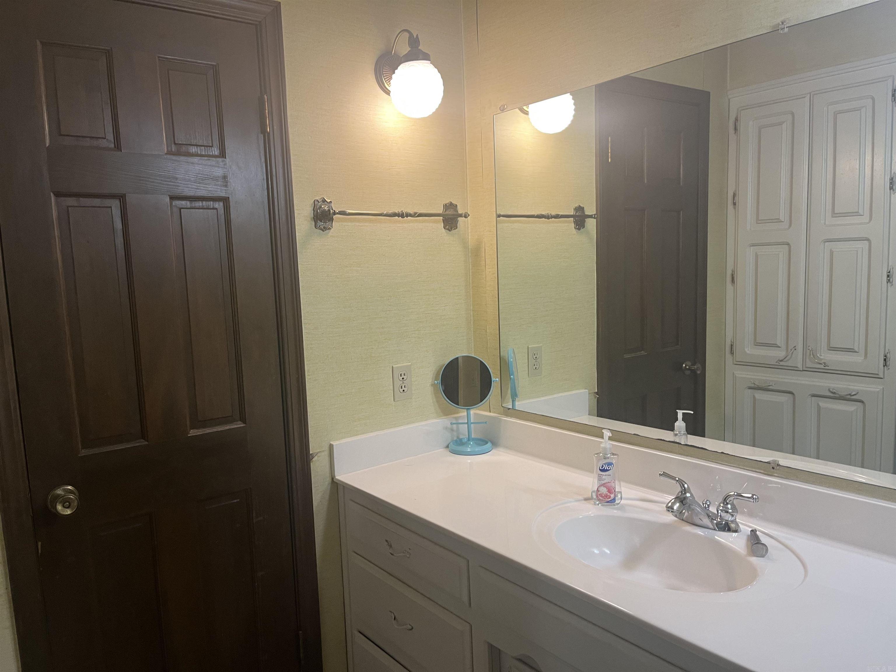 PINE HILLS PARK ADDN - Residential