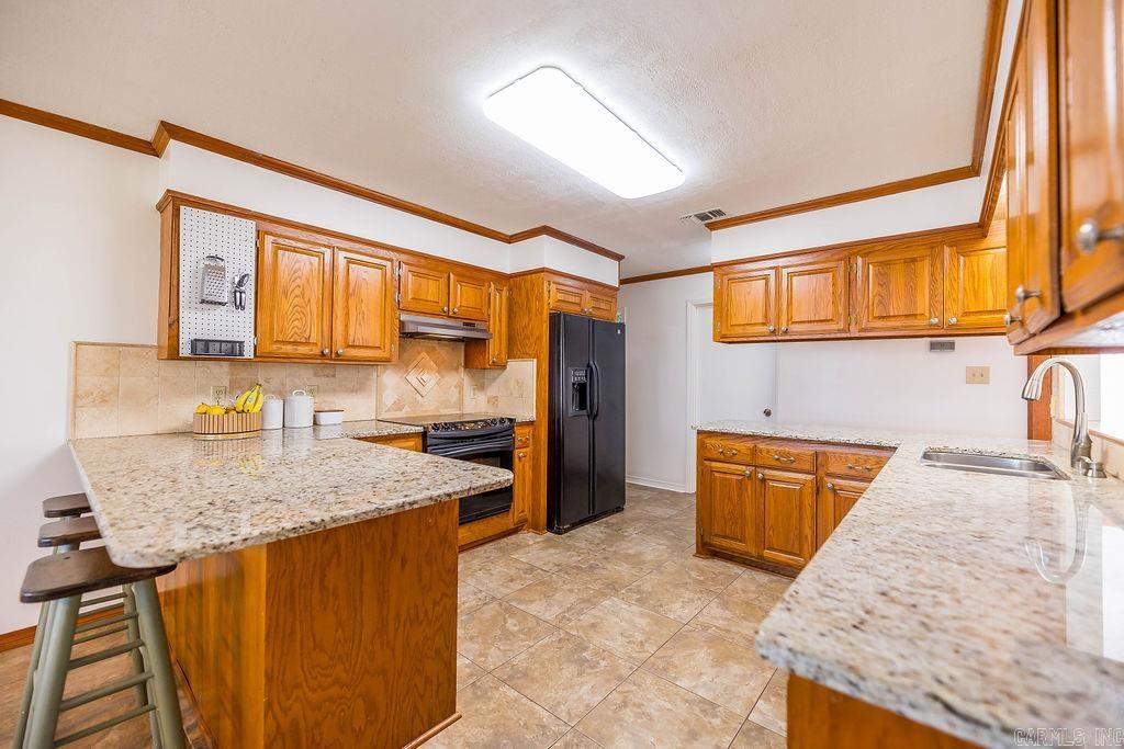 THOMPSON HEIGHTS 5TH - Residential