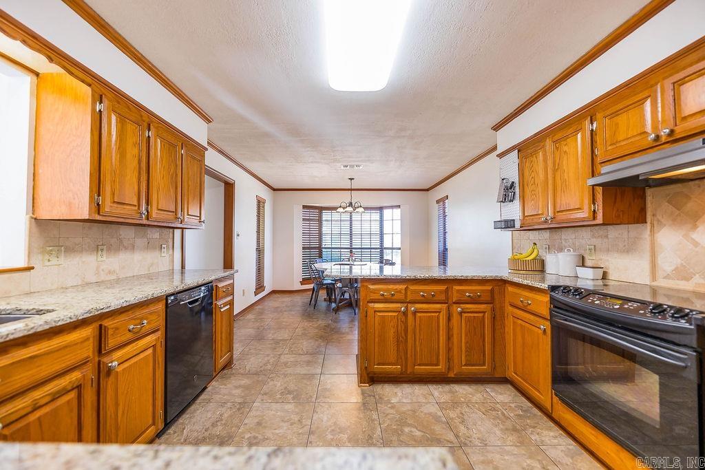 THOMPSON HEIGHTS 5TH - Residential