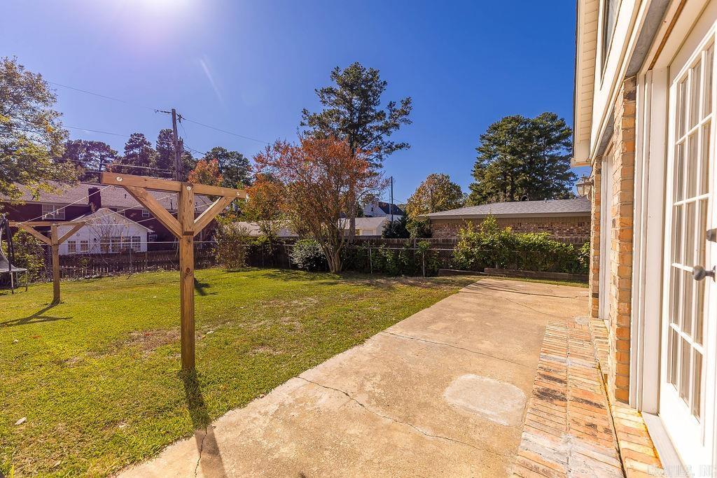 THOMPSON HEIGHTS 5TH - Residential