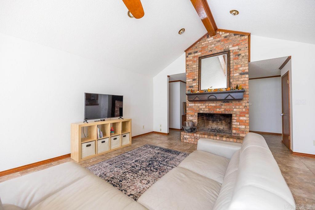 THOMPSON HEIGHTS 5TH - Residential