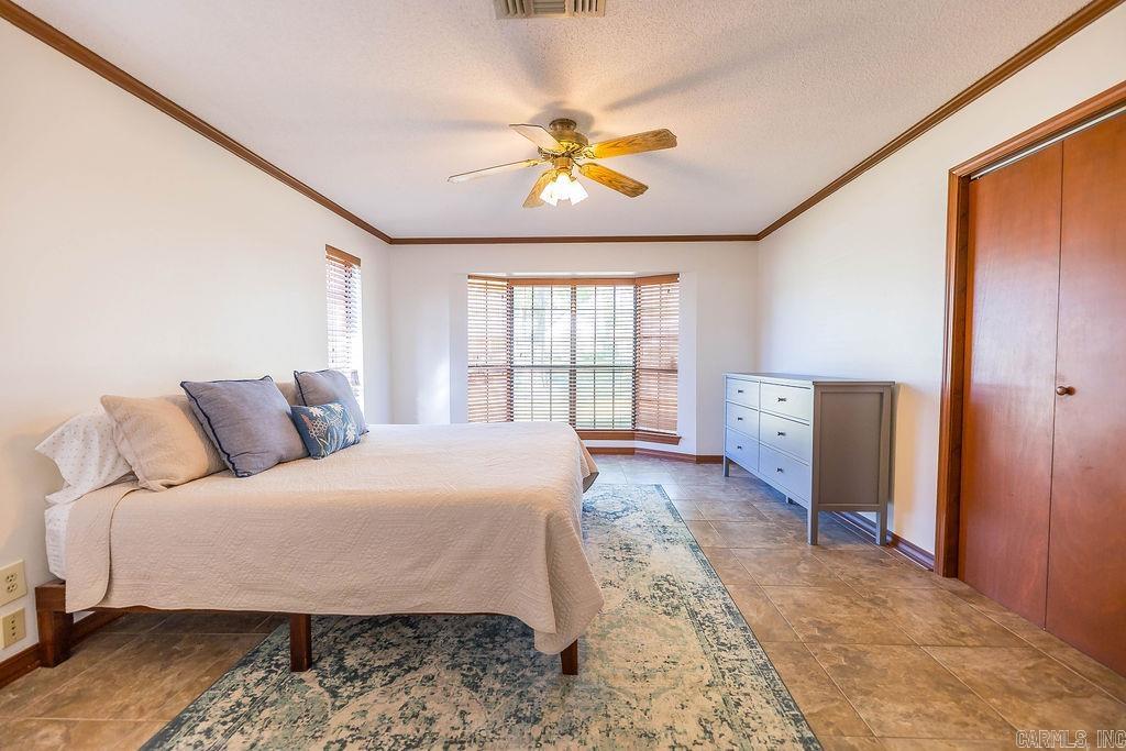 THOMPSON HEIGHTS 5TH - Residential