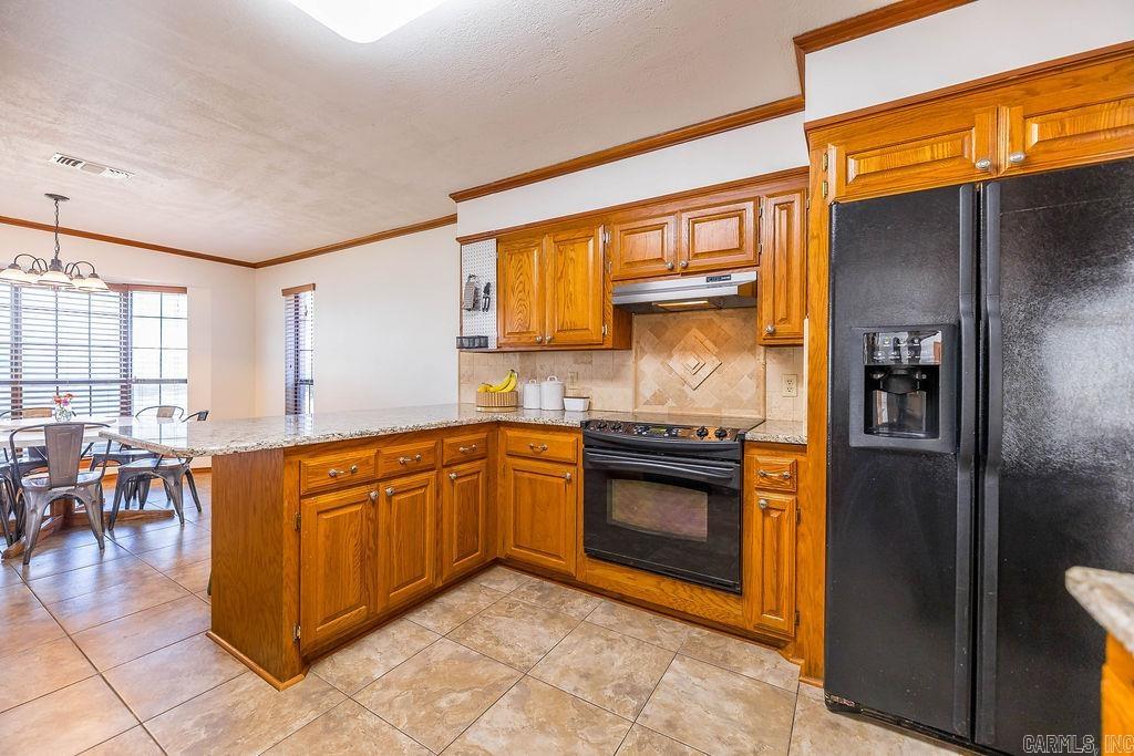 THOMPSON HEIGHTS 5TH - Residential