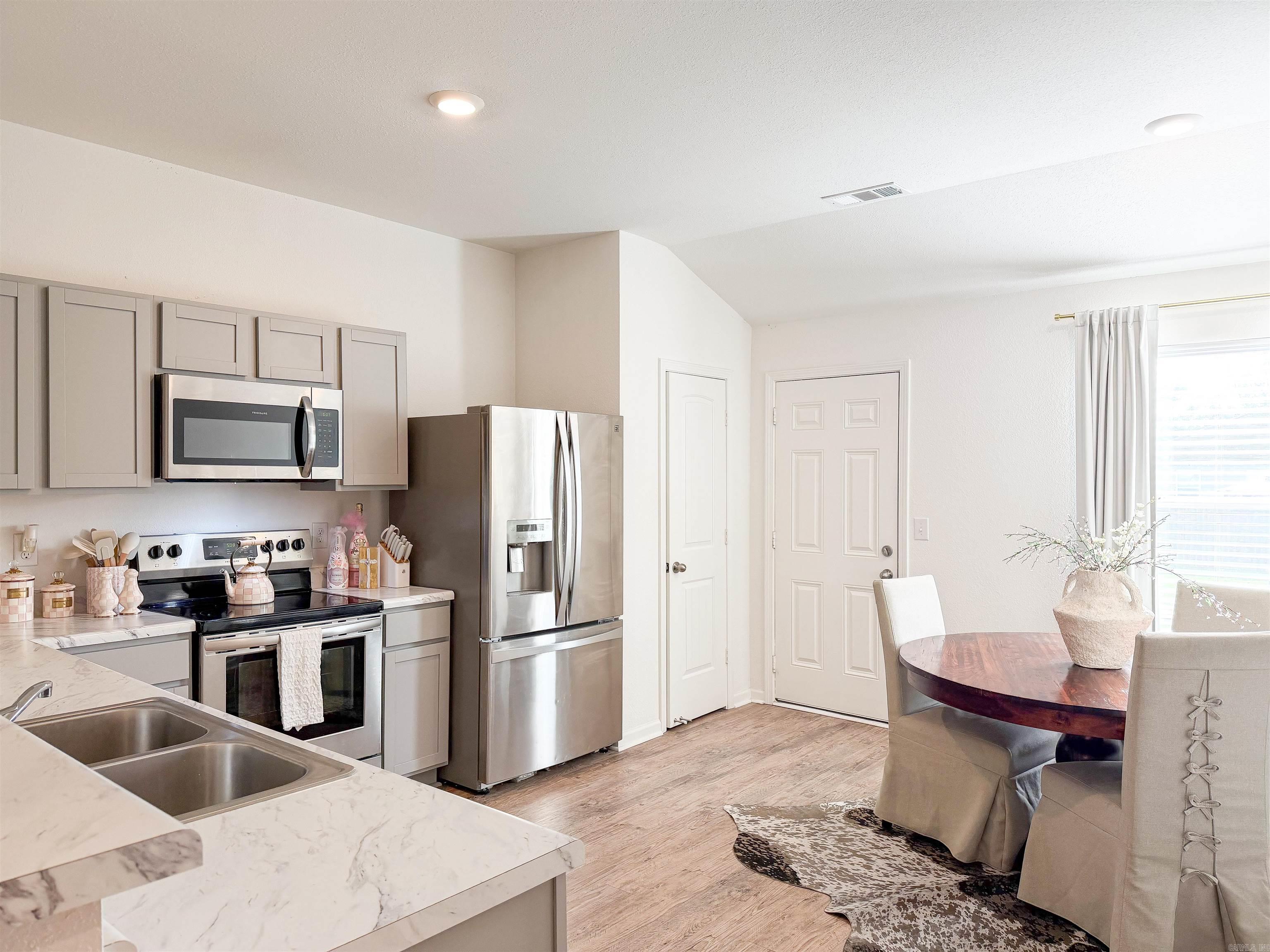 BRODY REED ESTATES - Residential