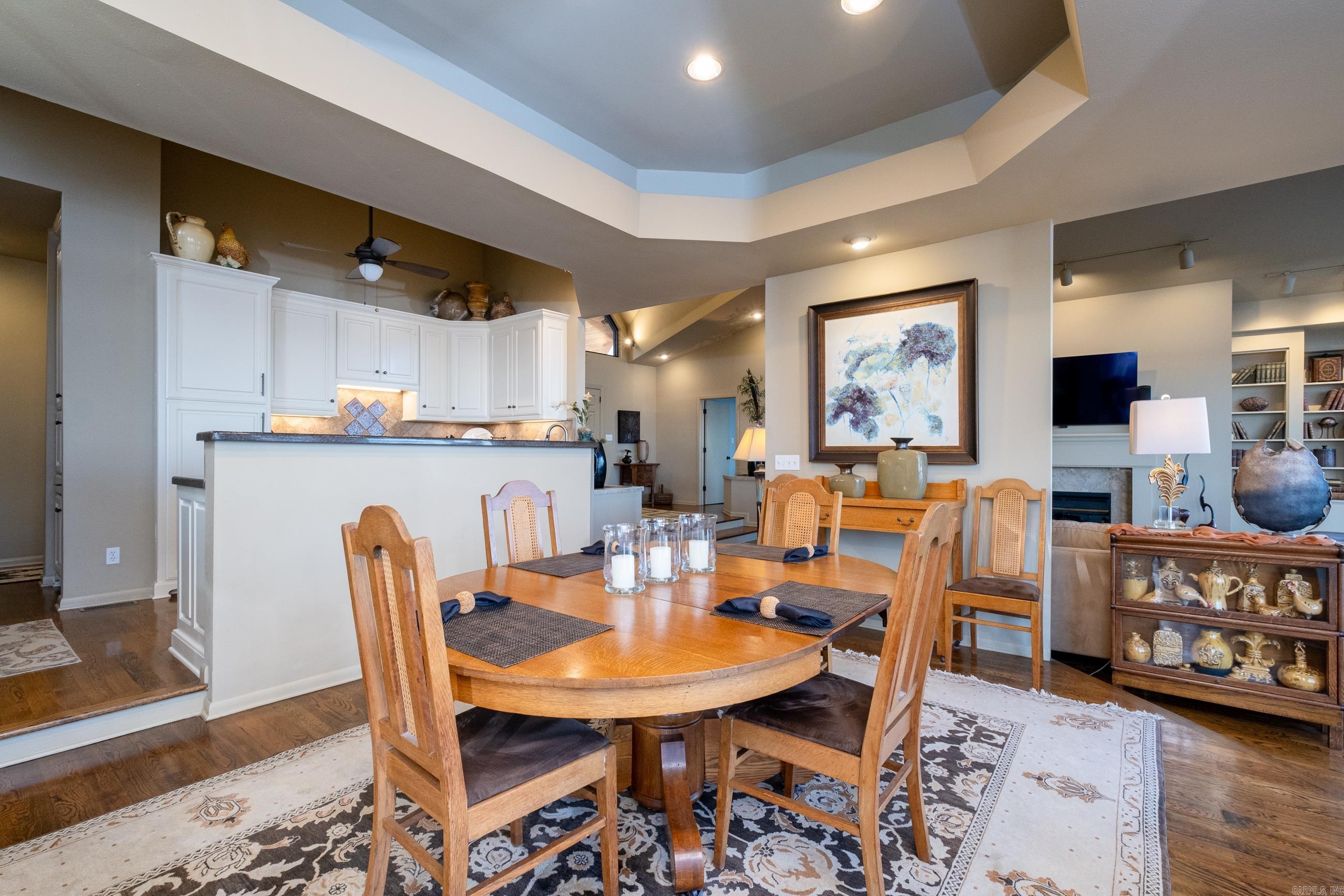 RIVER RIDGE POINTE - Residential