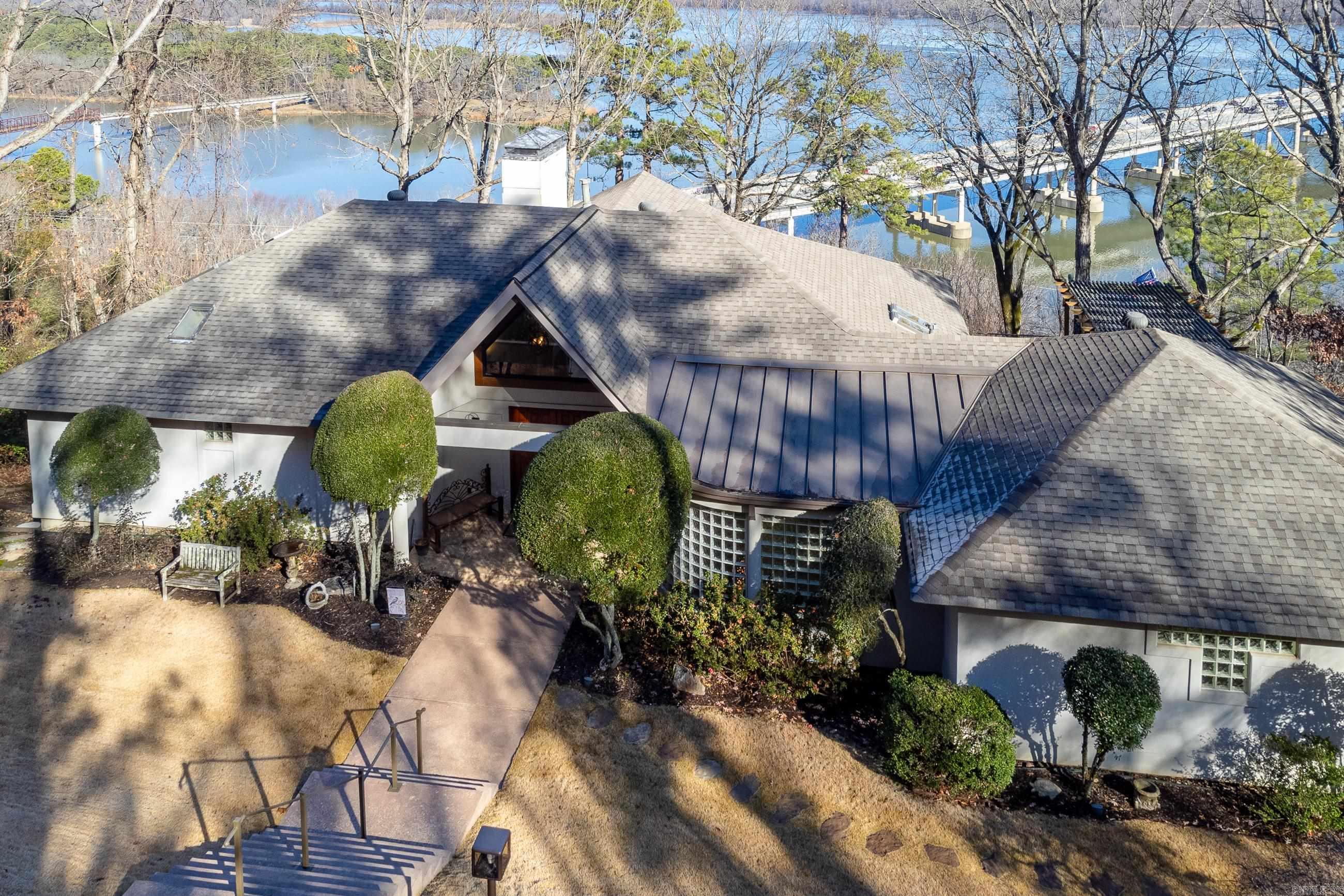 RIVER RIDGE POINTE - Residential