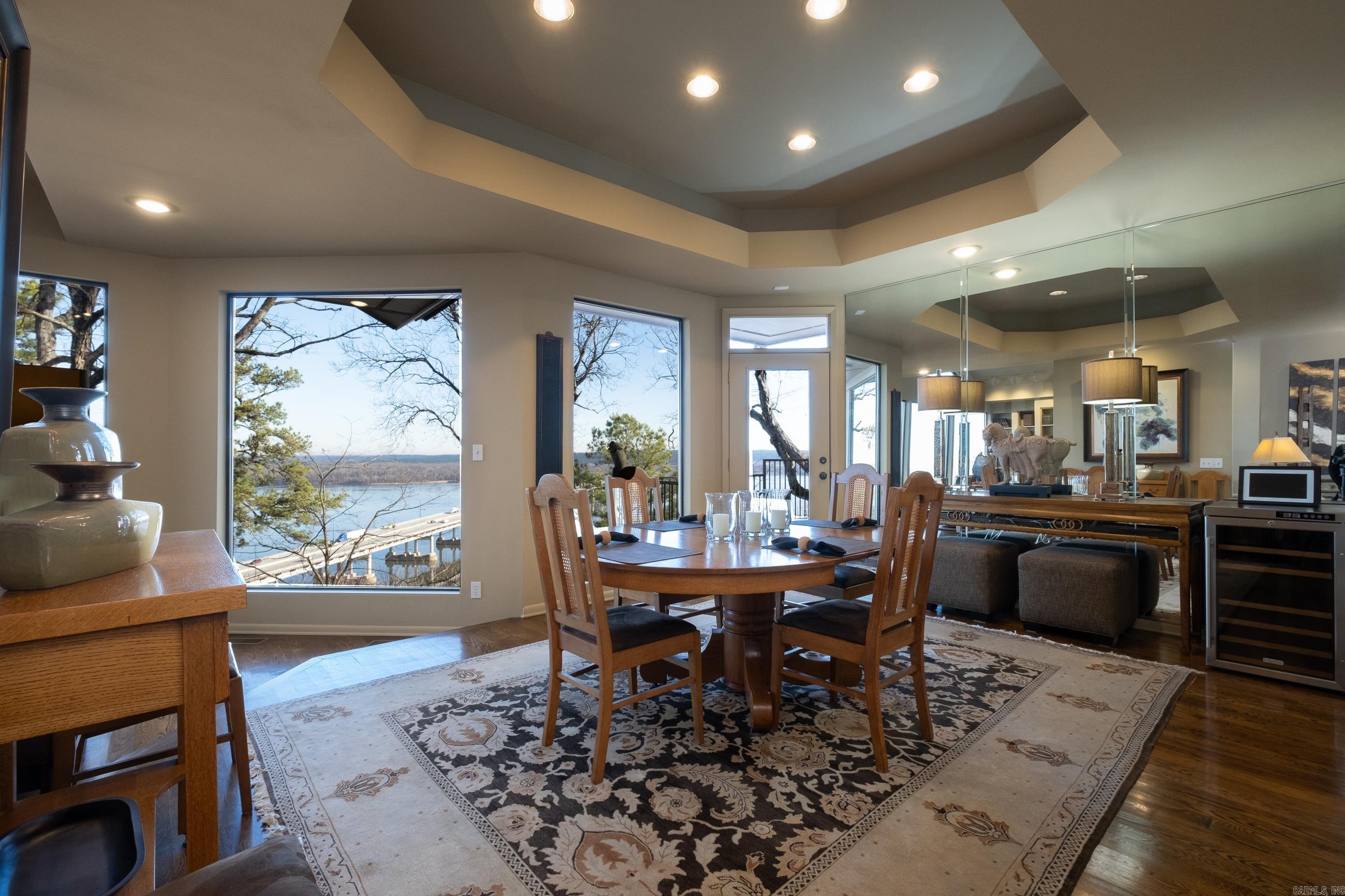 RIVER RIDGE POINTE - Residential