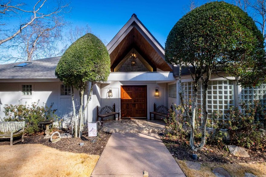 Gorgeous home with breathtaking river views in gated River Ridge Pointe! On the main level, this home features an open floor plan, beautiful hardwood floors, a spacious family room with vaulted ceiling & gas fireplace open to dining and kitchen, floor-to-ceiling windows across the back of the house, gourmet kitchen overlooking the dining area with granite countertops, stainless appliances & double ovens.  Also on the main level, there is a half bath, walk-in pantry and luxurious primary suite with a nice sitting area featuring a fireplace, built-in desk and bookcases, two large separate walk-in closets, laundry room and spa-like primary bathroom. Downstairs, there is a nice cozy bonus space with a wet bar and two spacious bedrooms connected by a shared en suite bathroom.  Other features include: large decks across the back of the house, two-car garage, central vacuum, ample storage throughout the home, views from almost every room, tons of natural light & more! Perfect for entertaining!