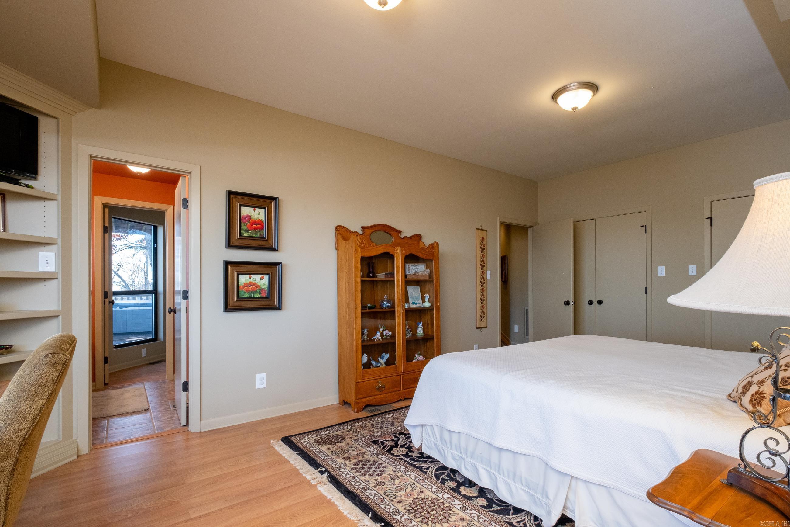 RIVER RIDGE POINTE - Residential