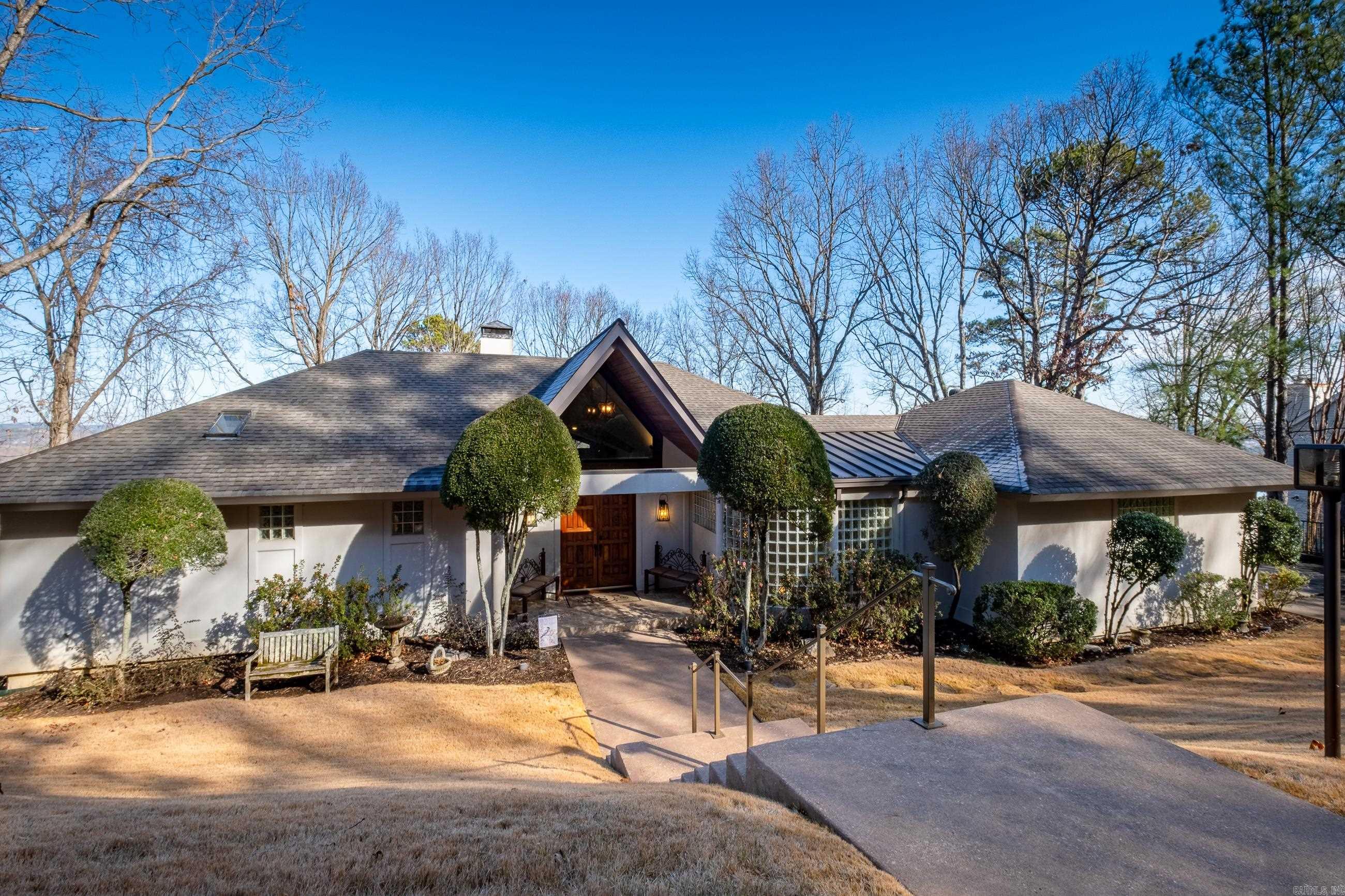 RIVER RIDGE POINTE - Residential