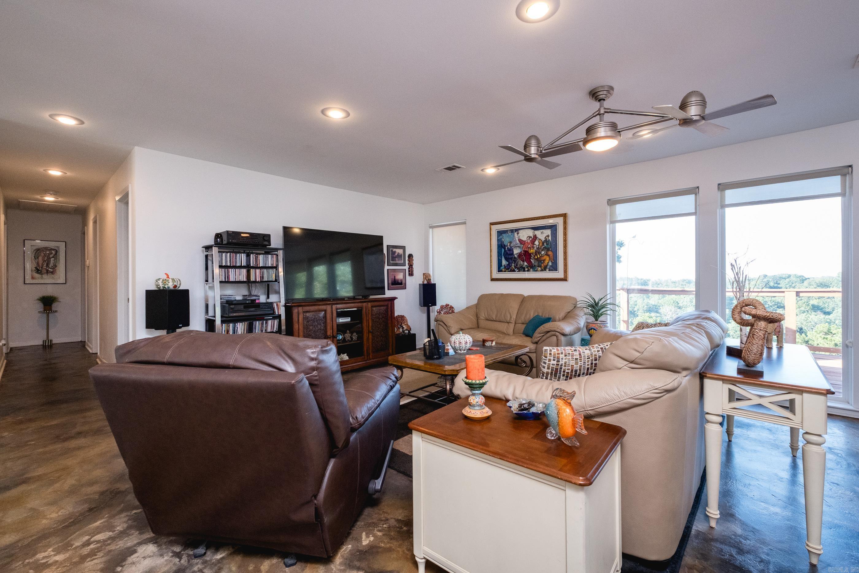 WALTON HEIGHTS - Residential