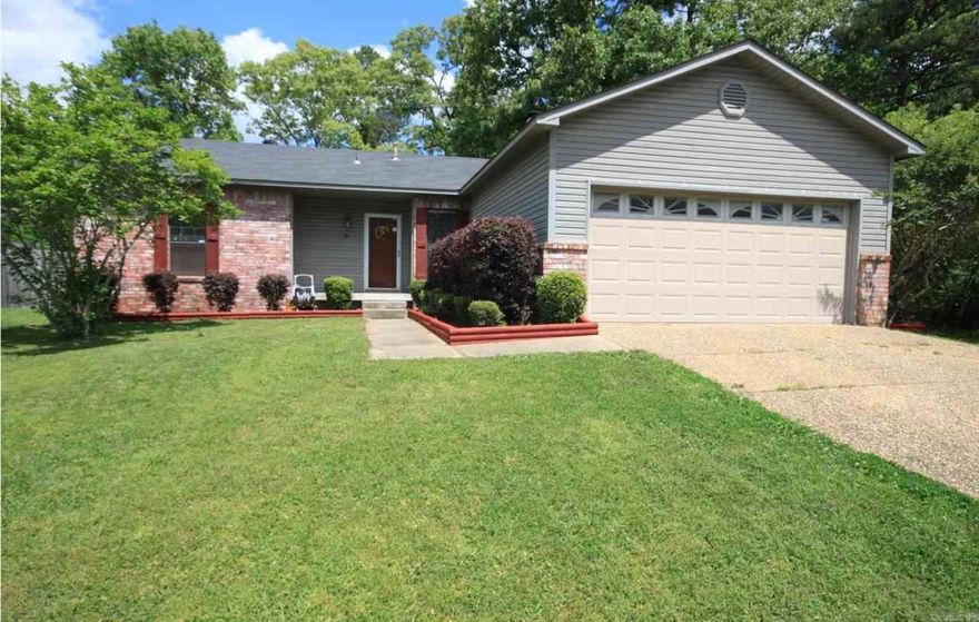 Beautifully remodeled home with a pool and hot tub!!!