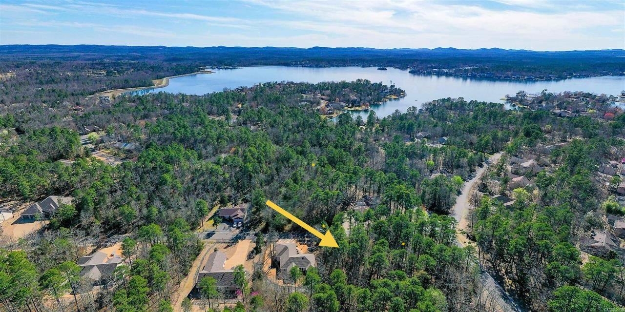 Beautiful Flat Lot Ready for Your New Build! Located in the heart of Hot Springs Village less than 10 minutes from Lake Balboa, Ponce Golf Course, Woodlands Auditorium, Dog Park, Nature Trails, Indoor Pool/Fitness Center, Restaurants and more! Great Opportunity to Own at a Fair Price!