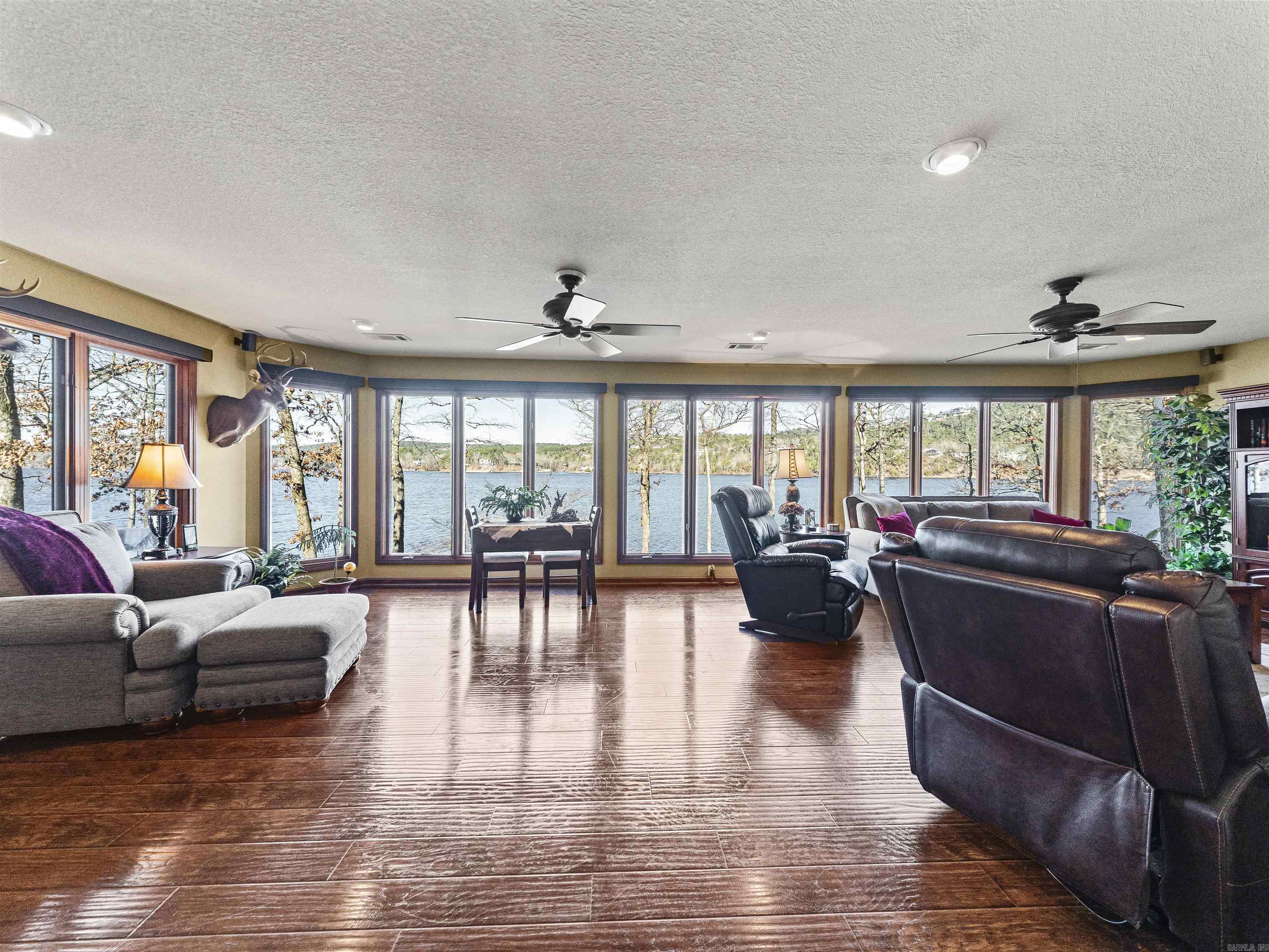 ALEGRIA - Residential