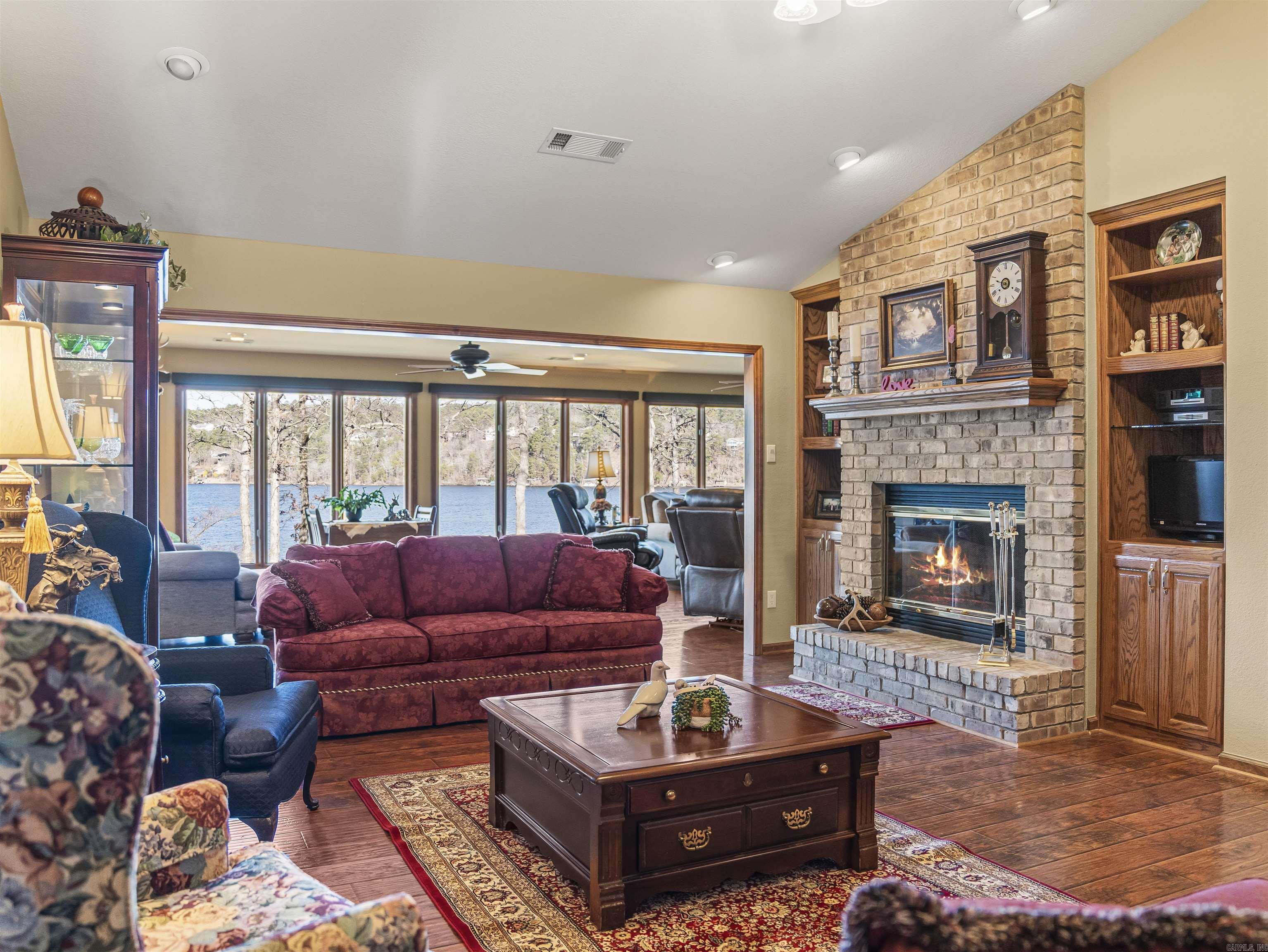 ALEGRIA - Residential