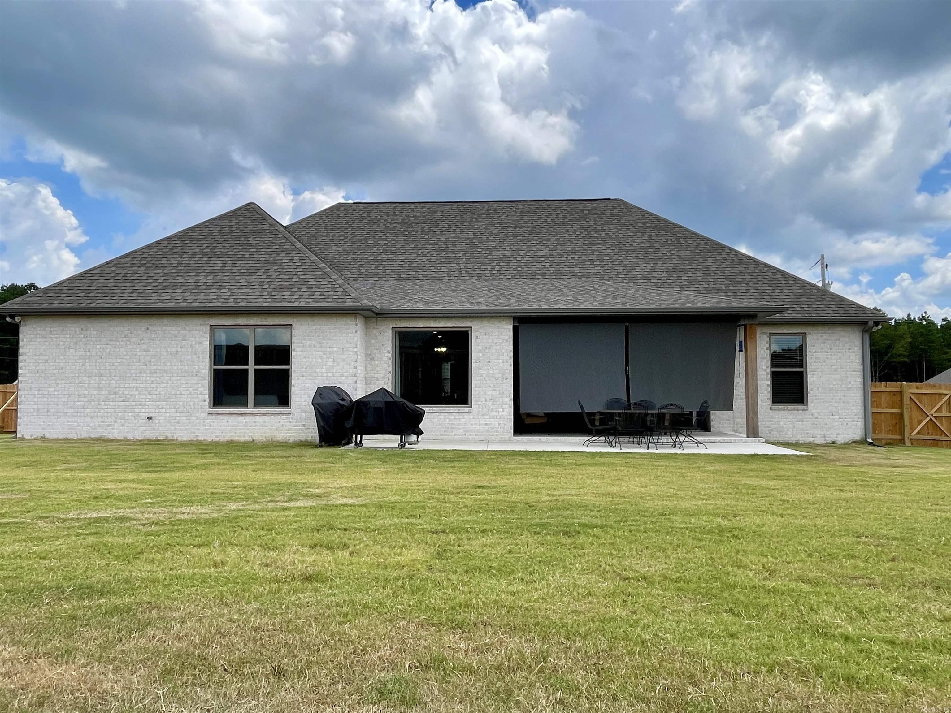 JACOB CREEK - Residential