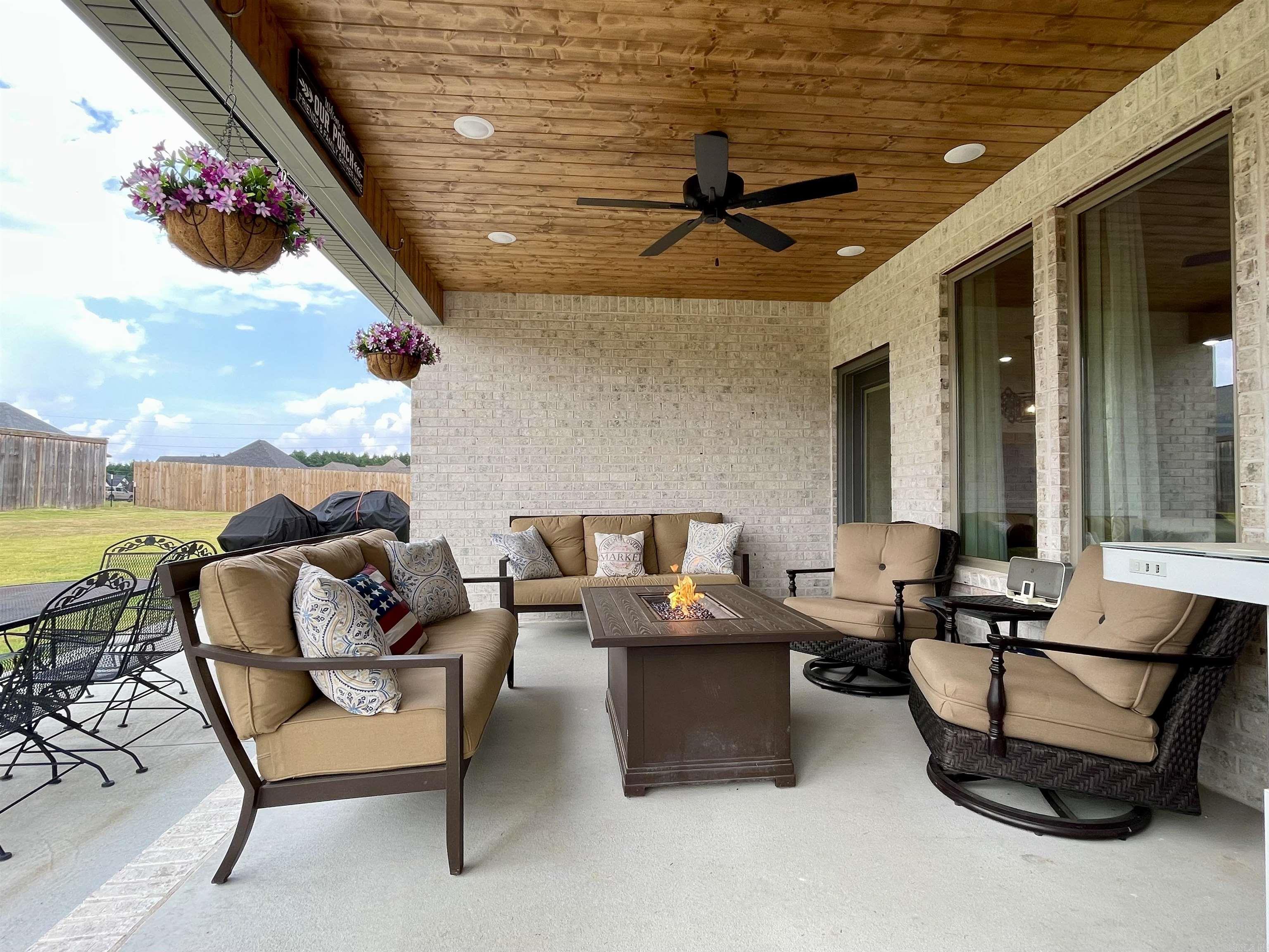 JACOB CREEK - Residential